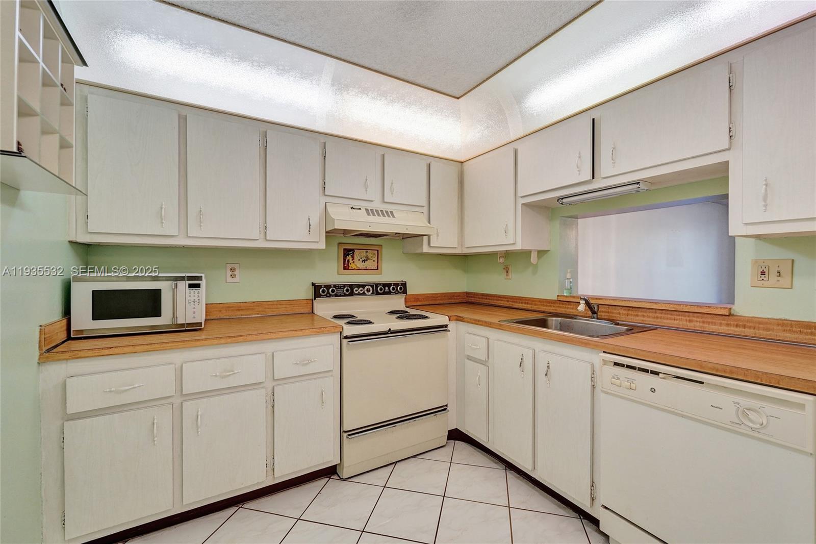 1810 Sw 81st Avenue 2108 Property Photo 11