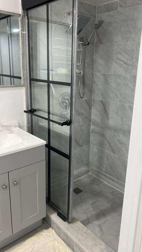 1911 Sw 87th Avenue Property Photo 3