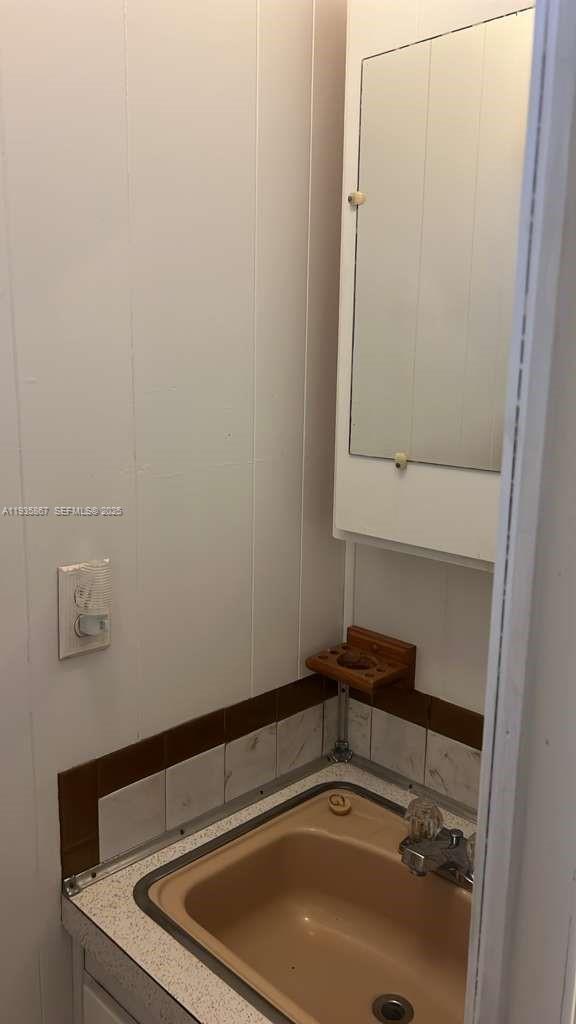 1911 Sw 87th Avenue Property Photo 11