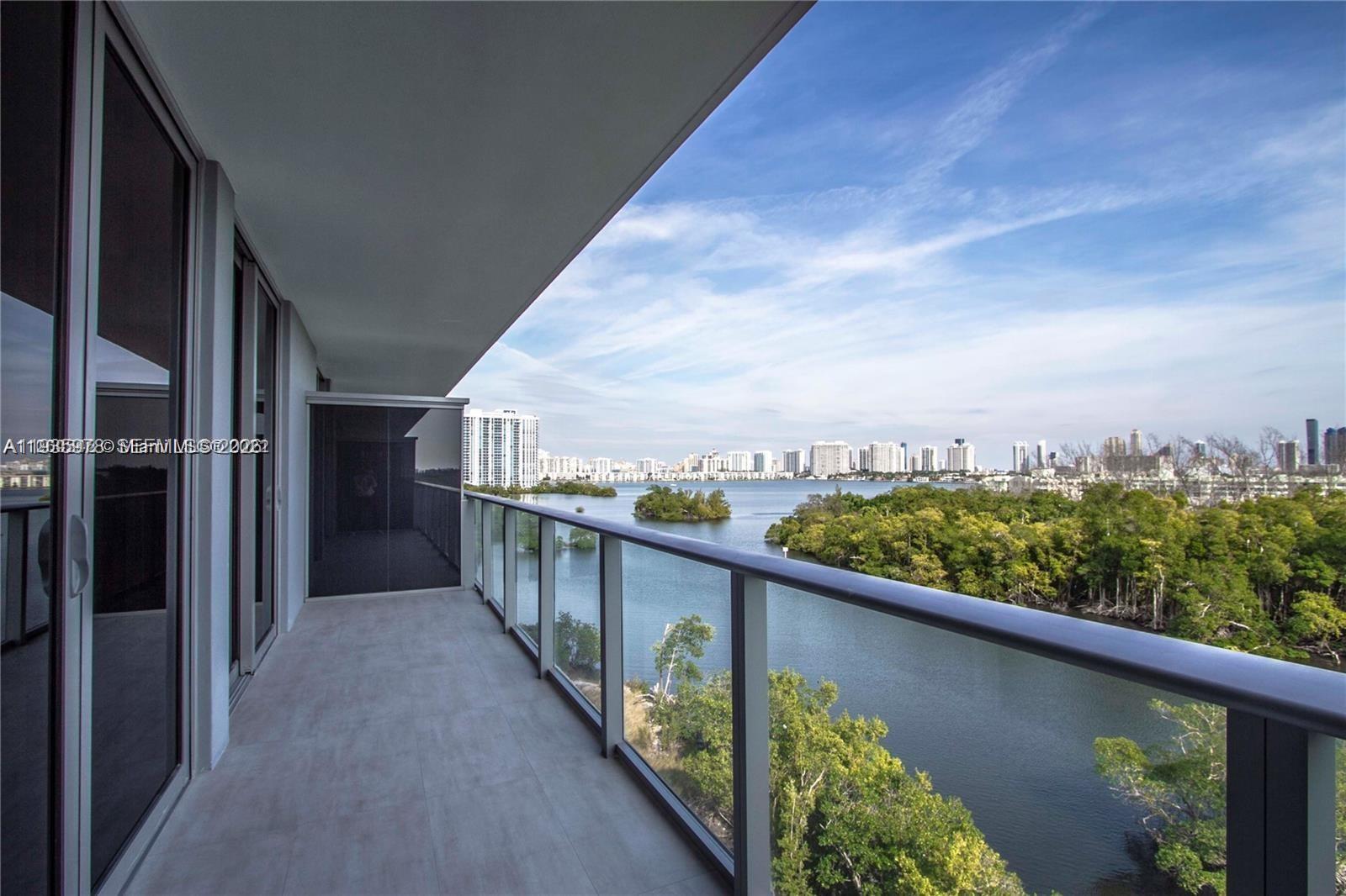 16385 Biscayne Boulevard 719 Property Photo 4