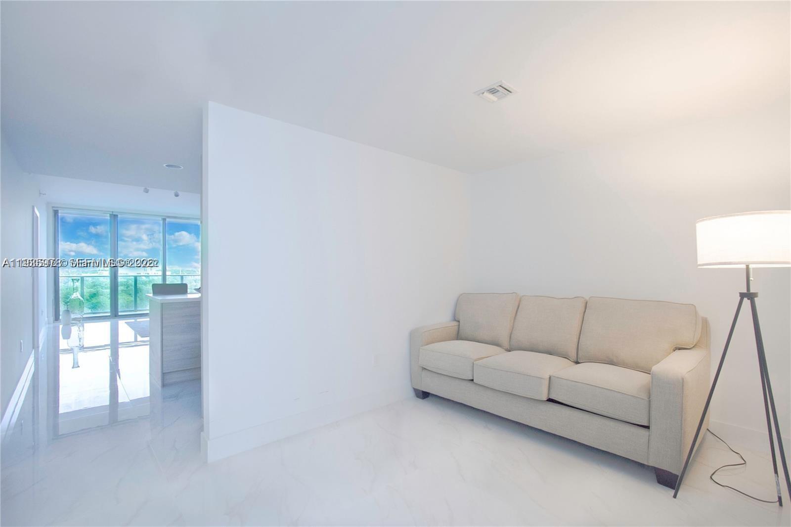 16385 Biscayne Boulevard 719 Property Photo 11