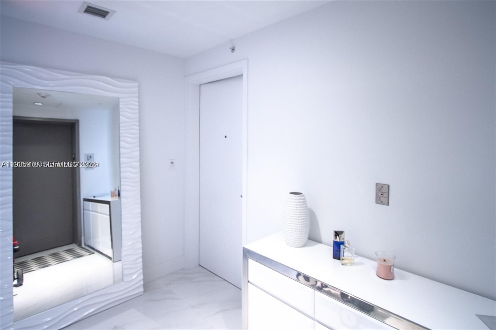 16385 Biscayne Boulevard 719 Property Photo 12