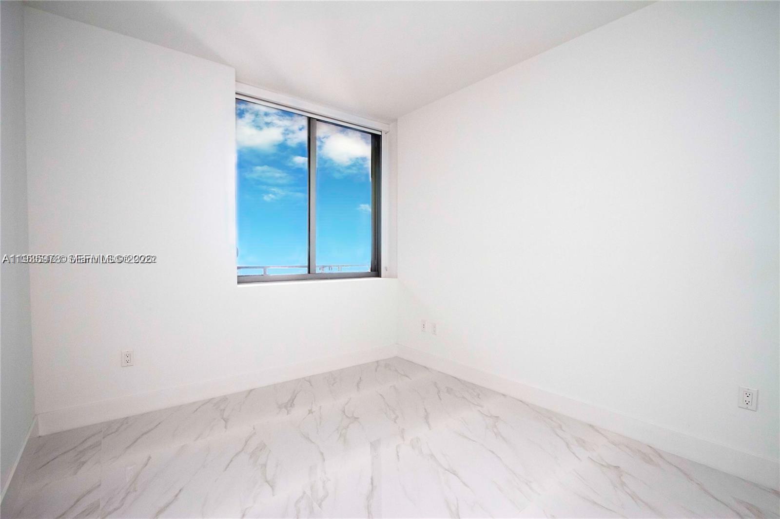 16385 Biscayne Boulevard 719 Property Photo 17