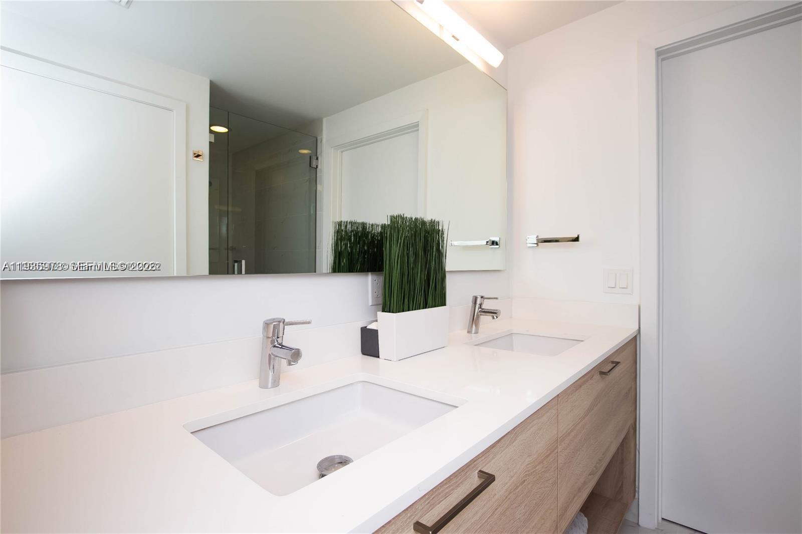 16385 Biscayne Boulevard 719 Property Photo 20