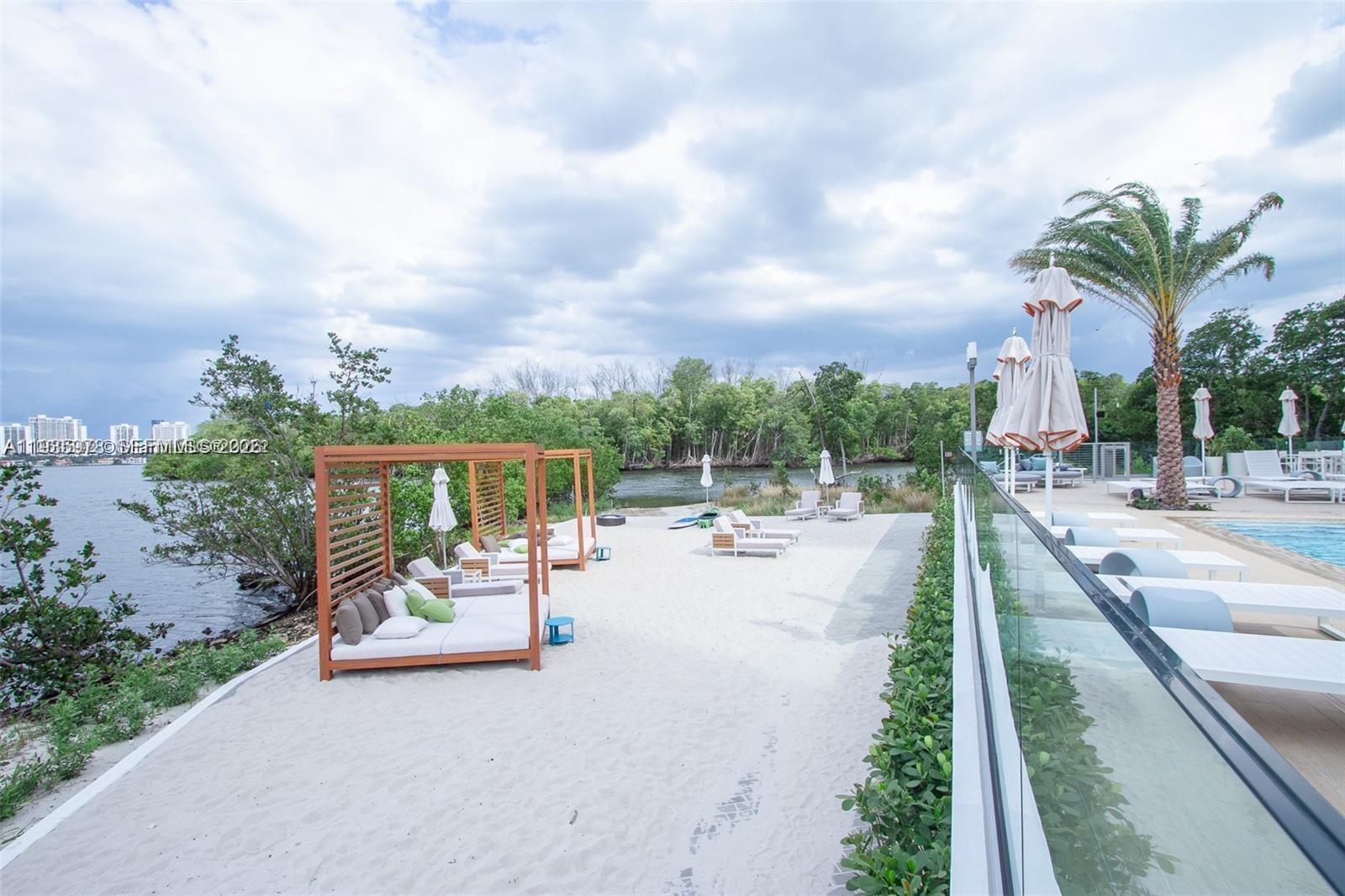 16385 Biscayne Boulevard 719 Property Photo 33