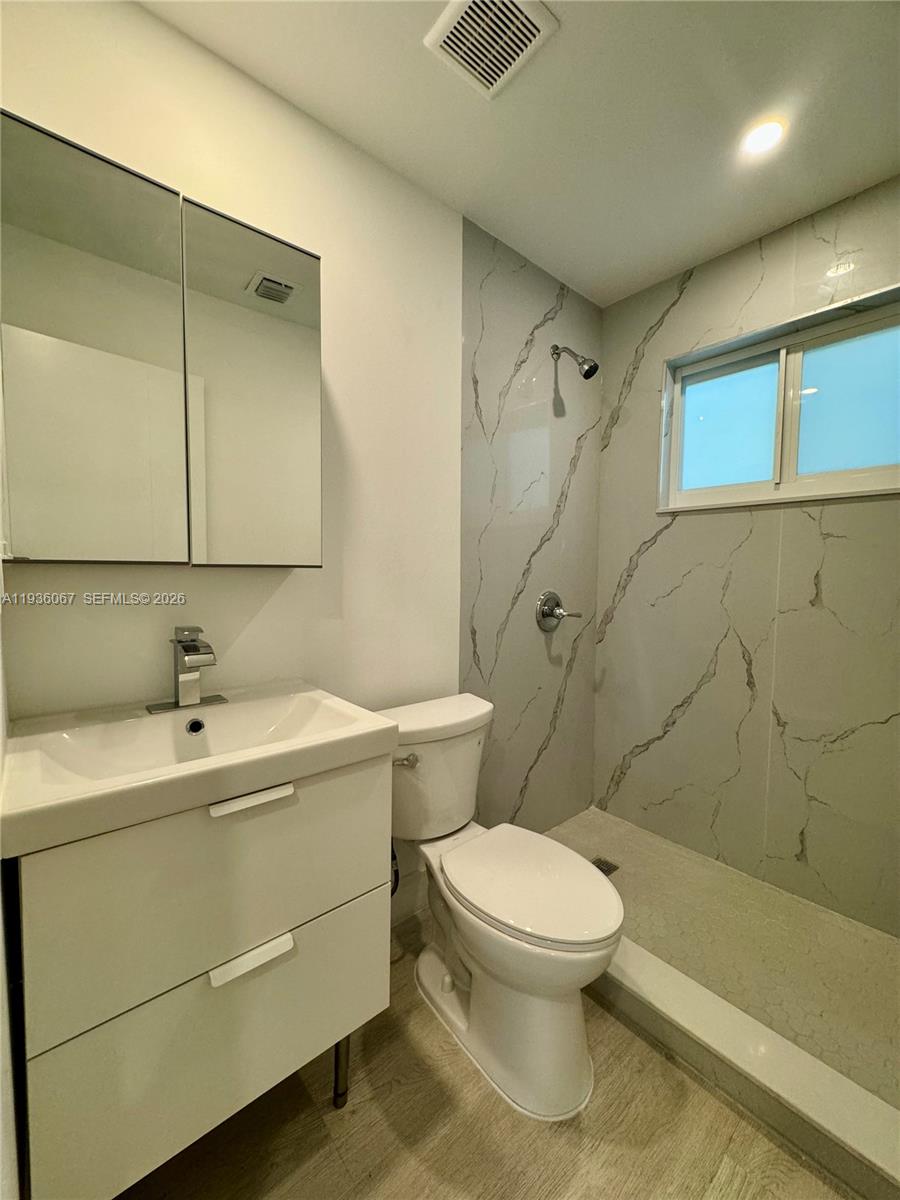 111 Nw 7th Avenue Property Photo 15