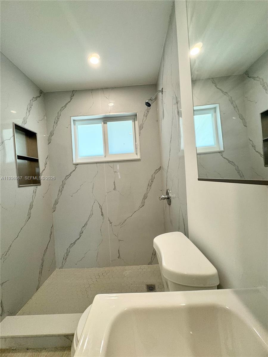 111 Nw 7th Avenue Property Photo 24