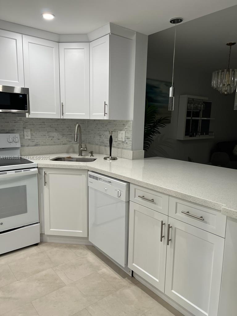1541 S Ocean Boulevard 225 Property Photo 12