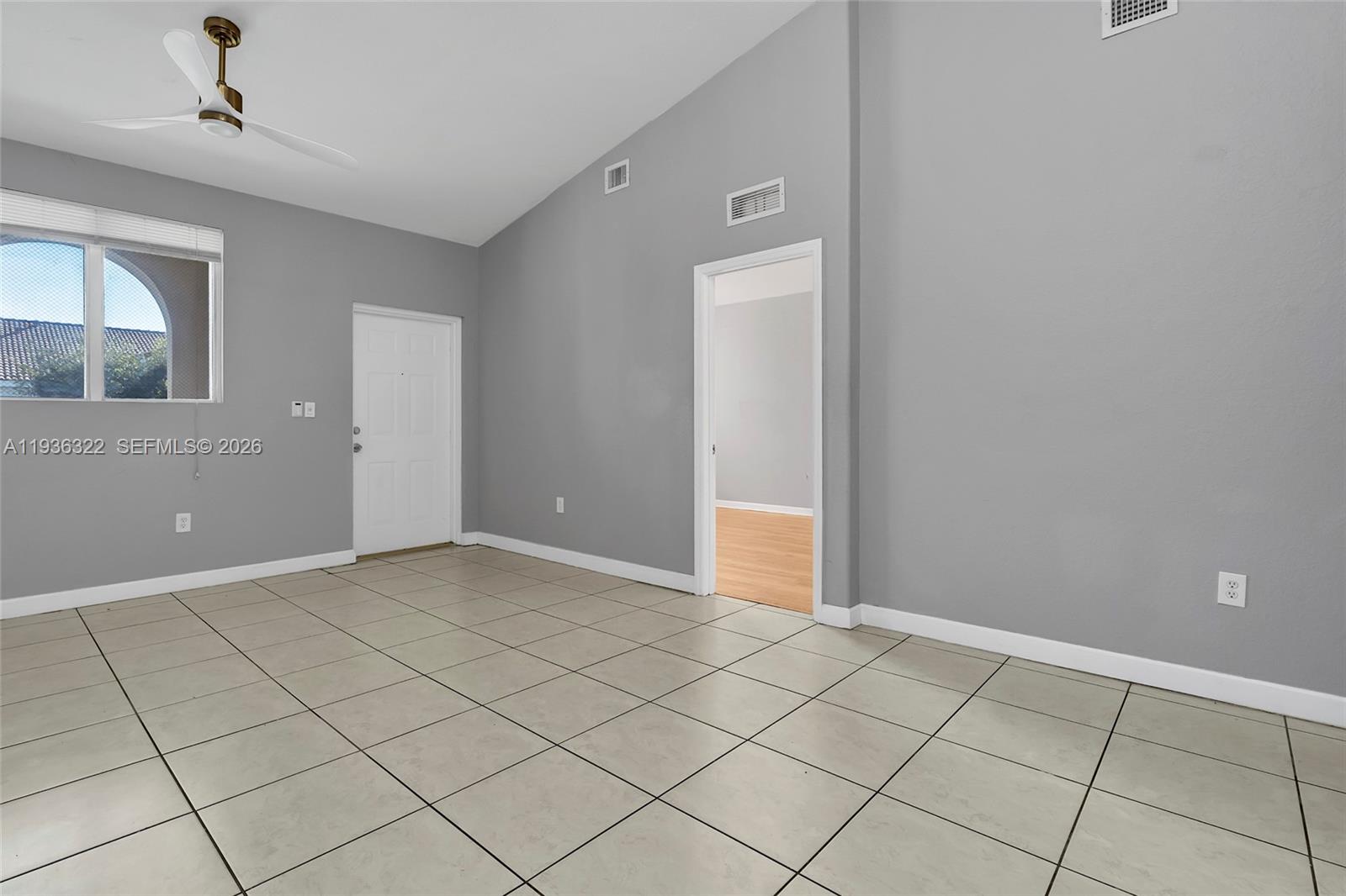 1543 Se 25th Street 204 Property Photo 16