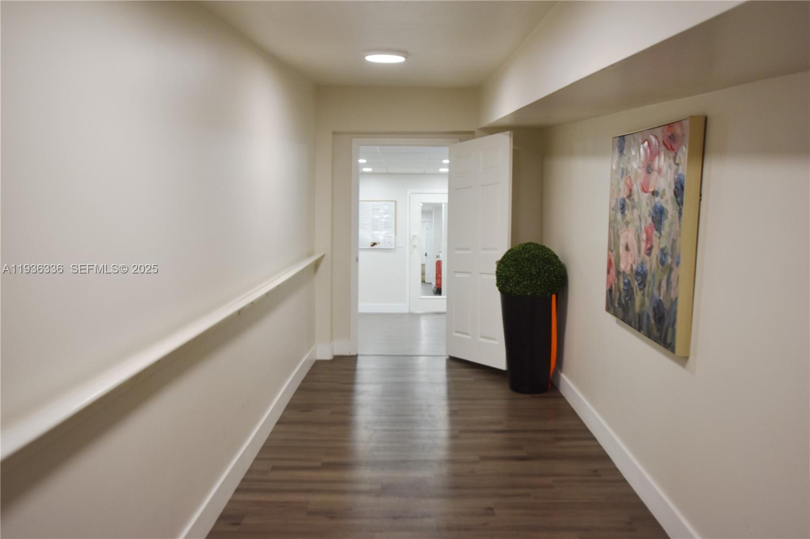 A11936336 Property Photo 3