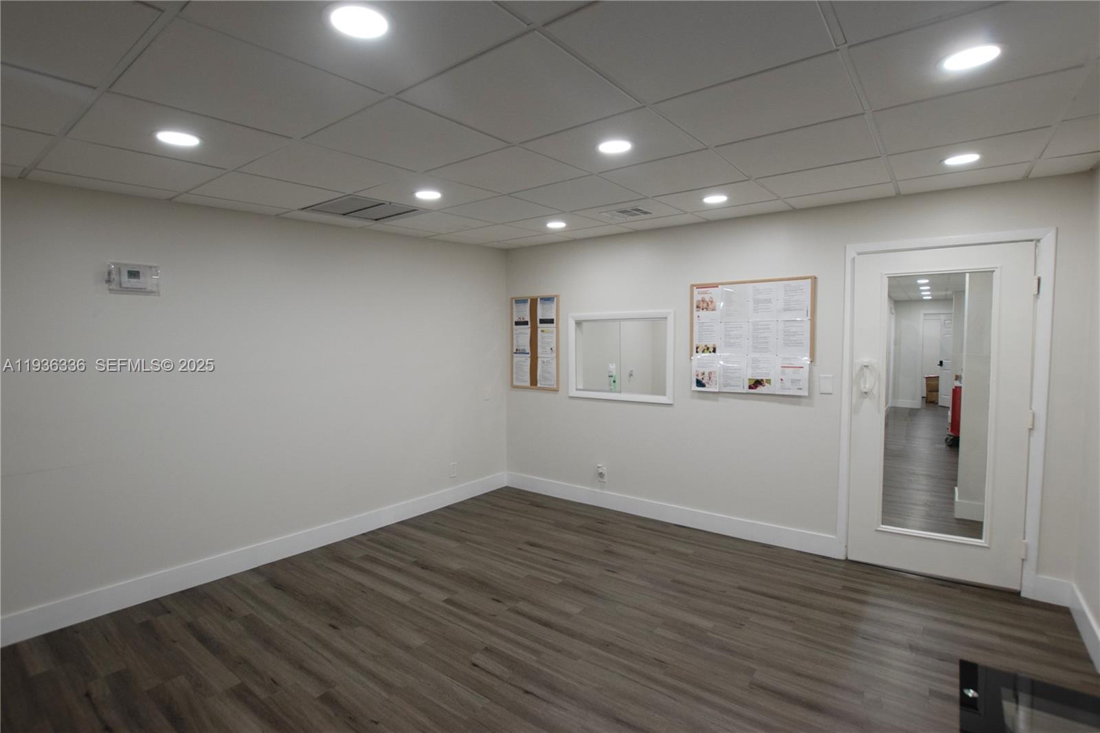 A11936336 Property Photo 4