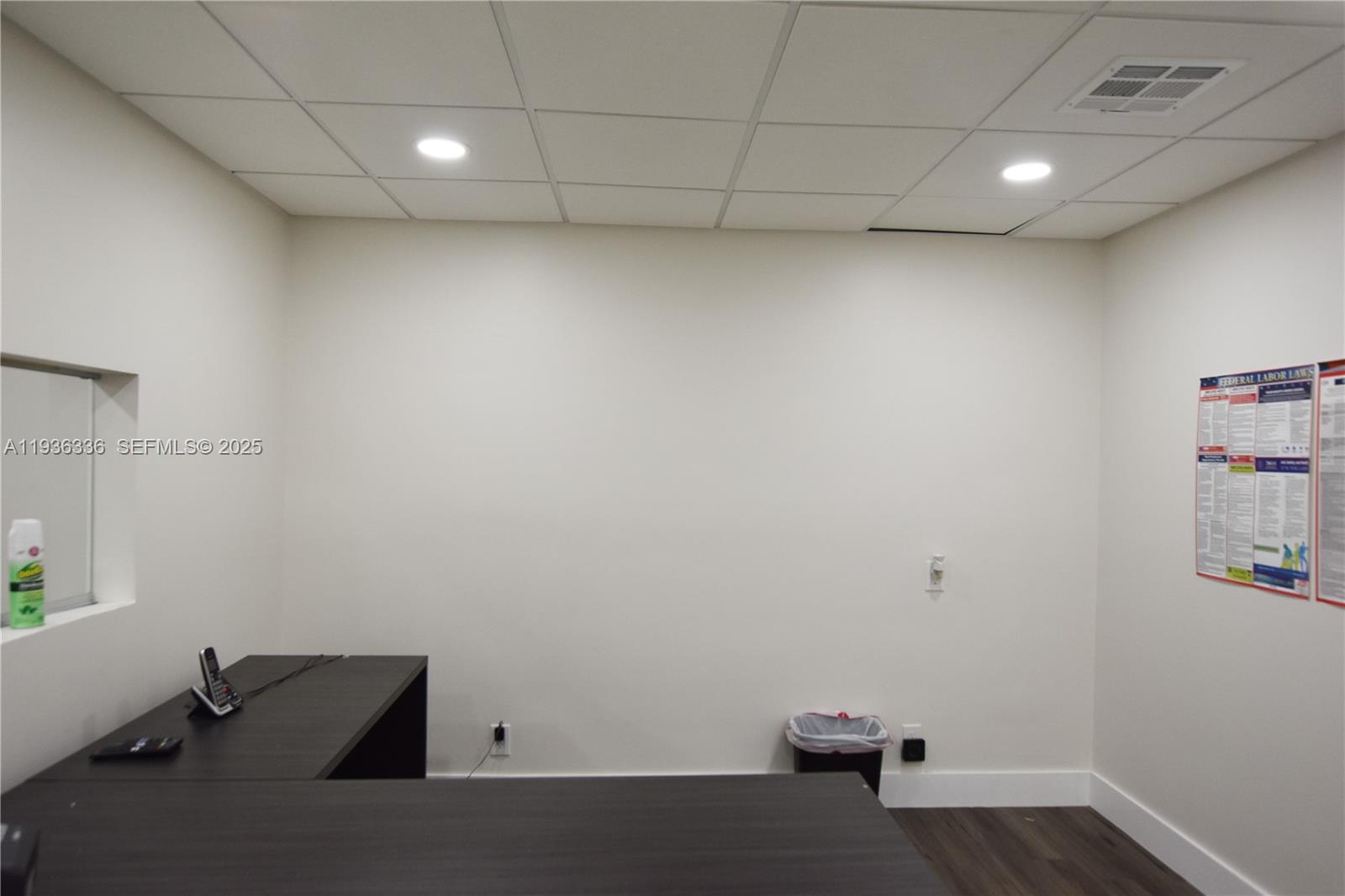 A11936336 Property Photo 10