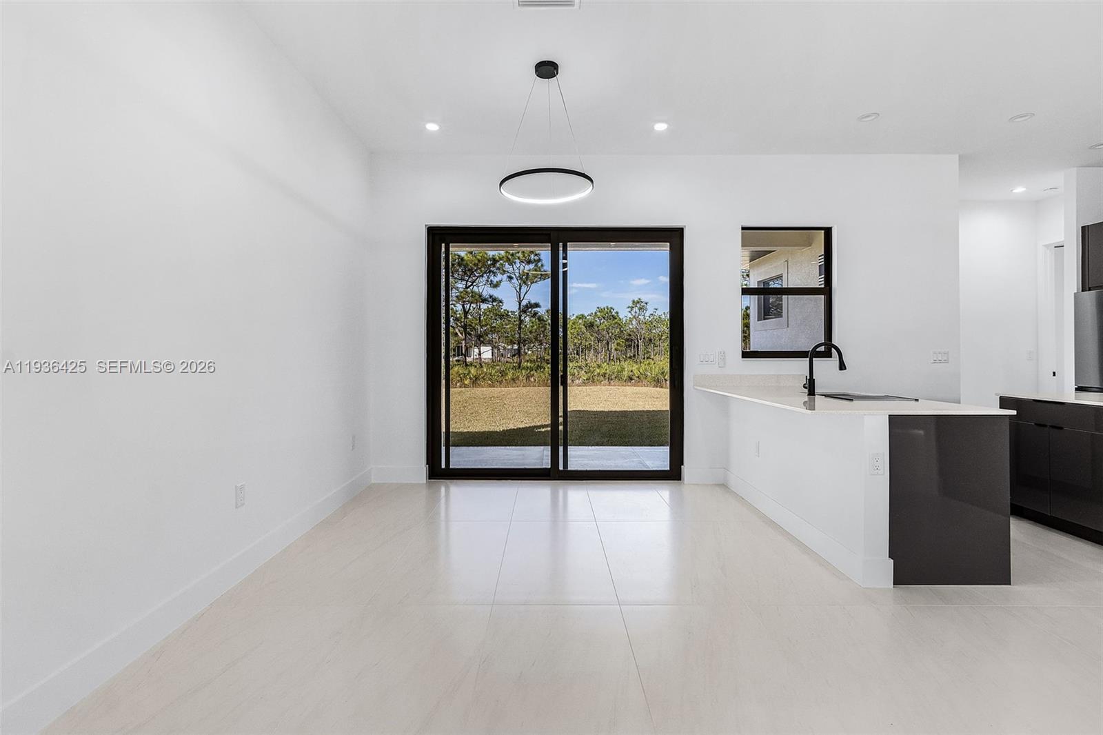A11936425 Property Photo 9