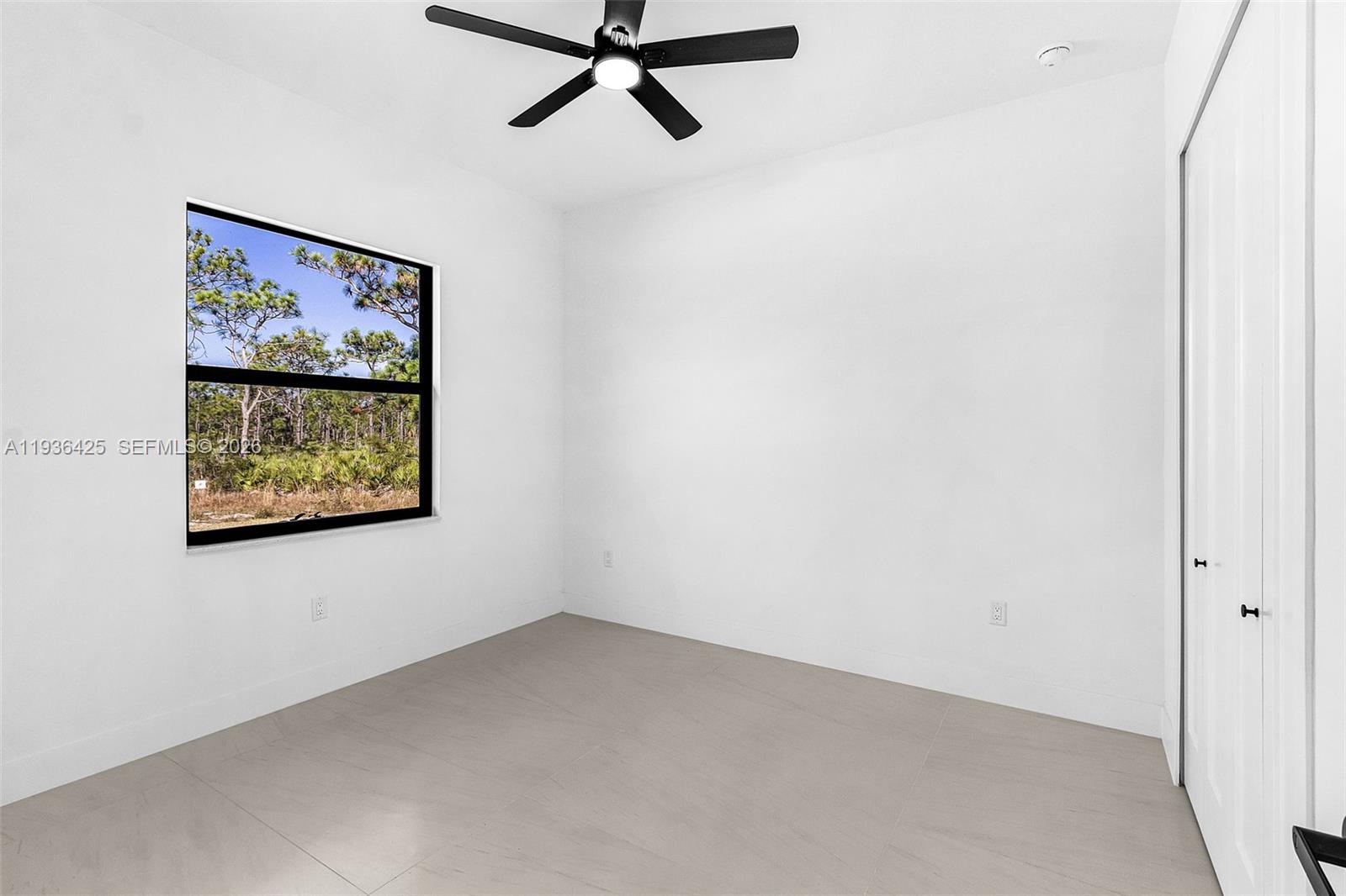 A11936425 Property Photo 15