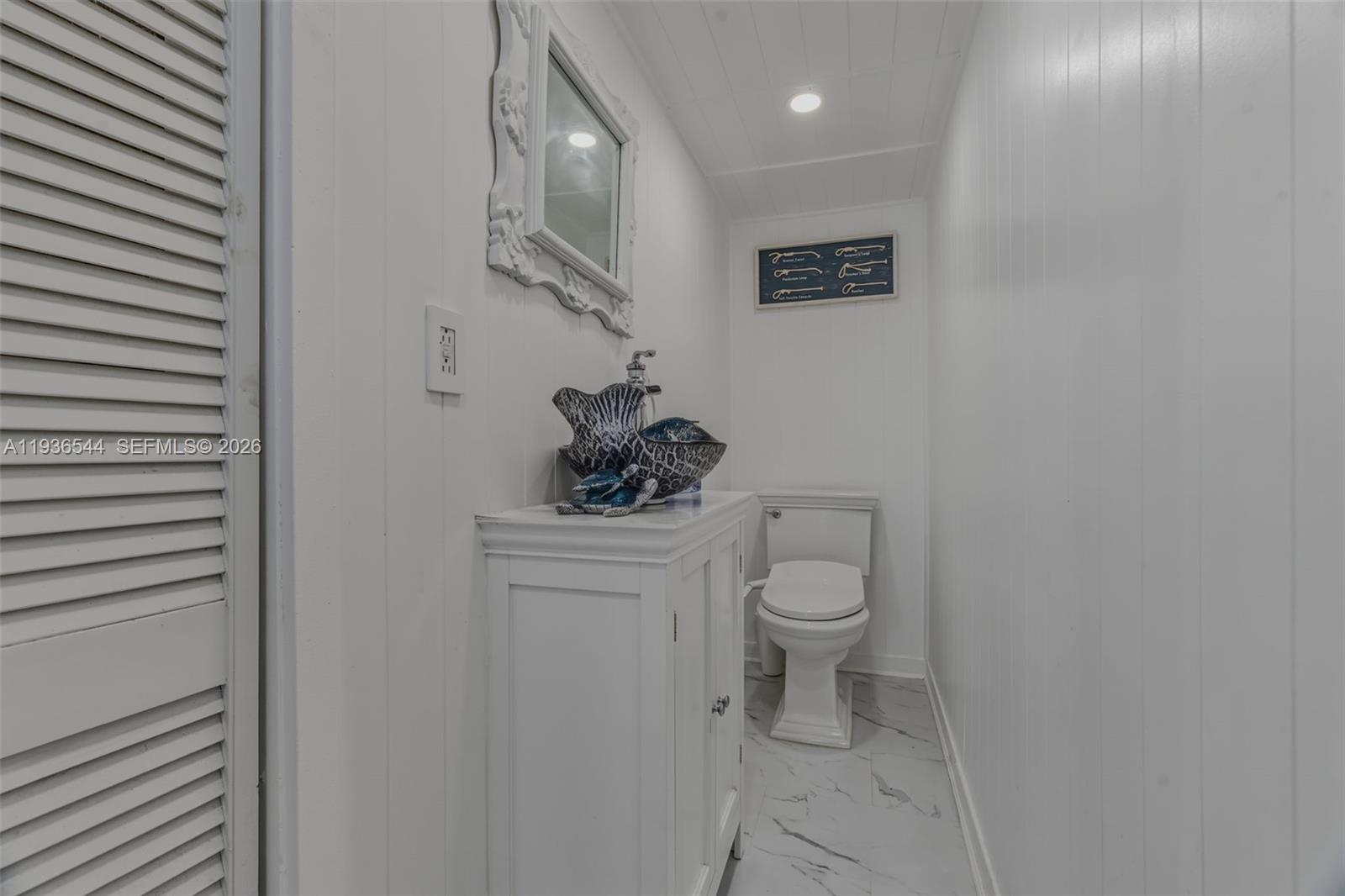 16 North Drive Property Photo 47