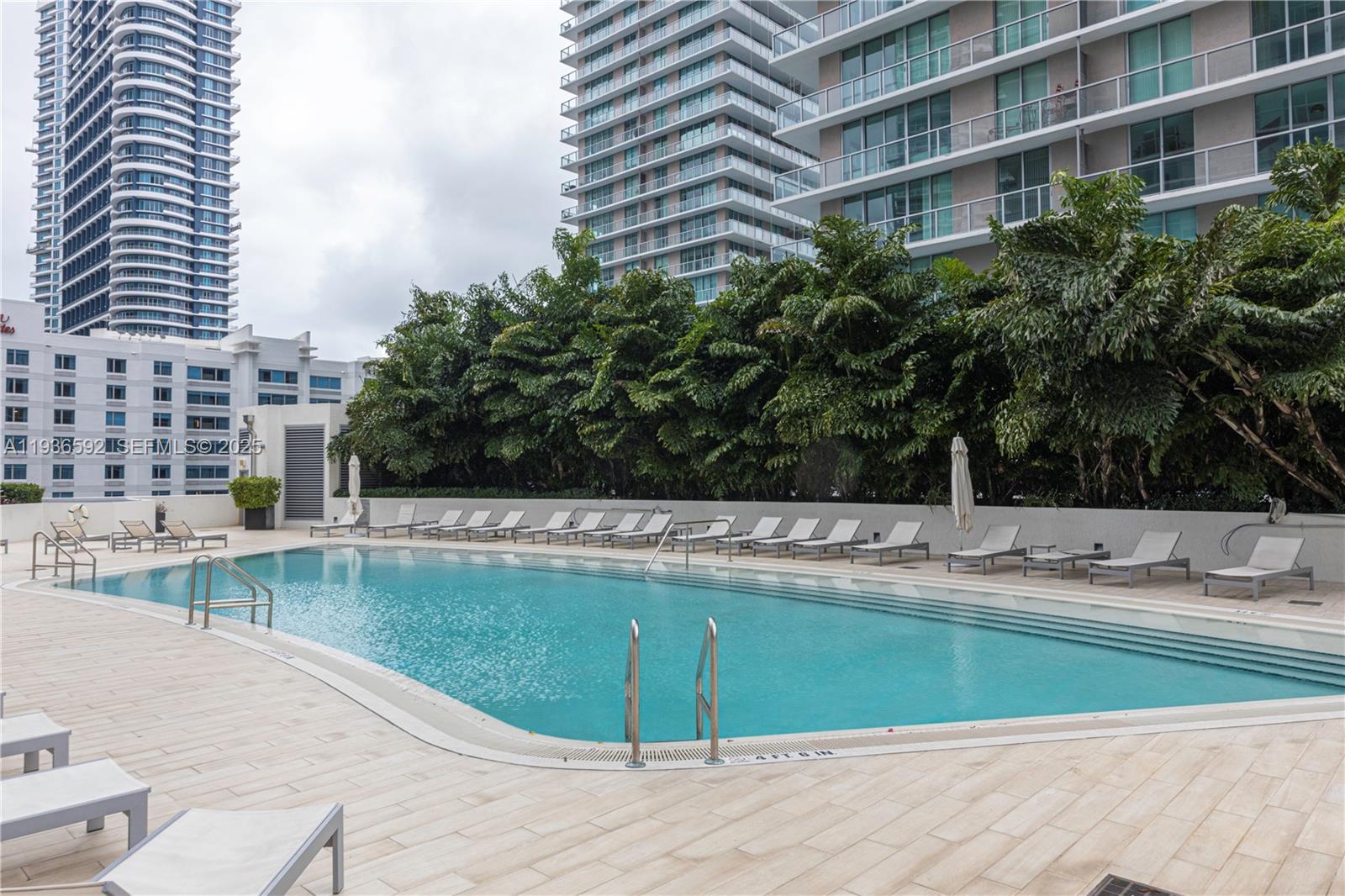 1100 S Miami Avenue 1707 Property Photo 9
