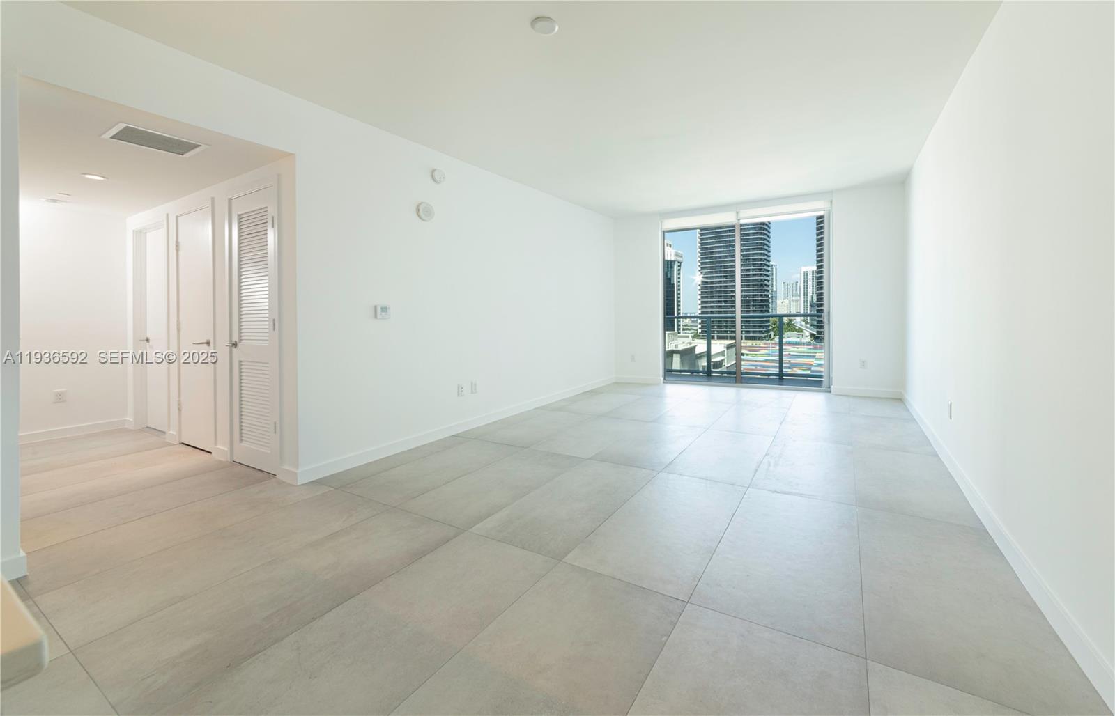 1100 S Miami Avenue 1707 Property Photo 17