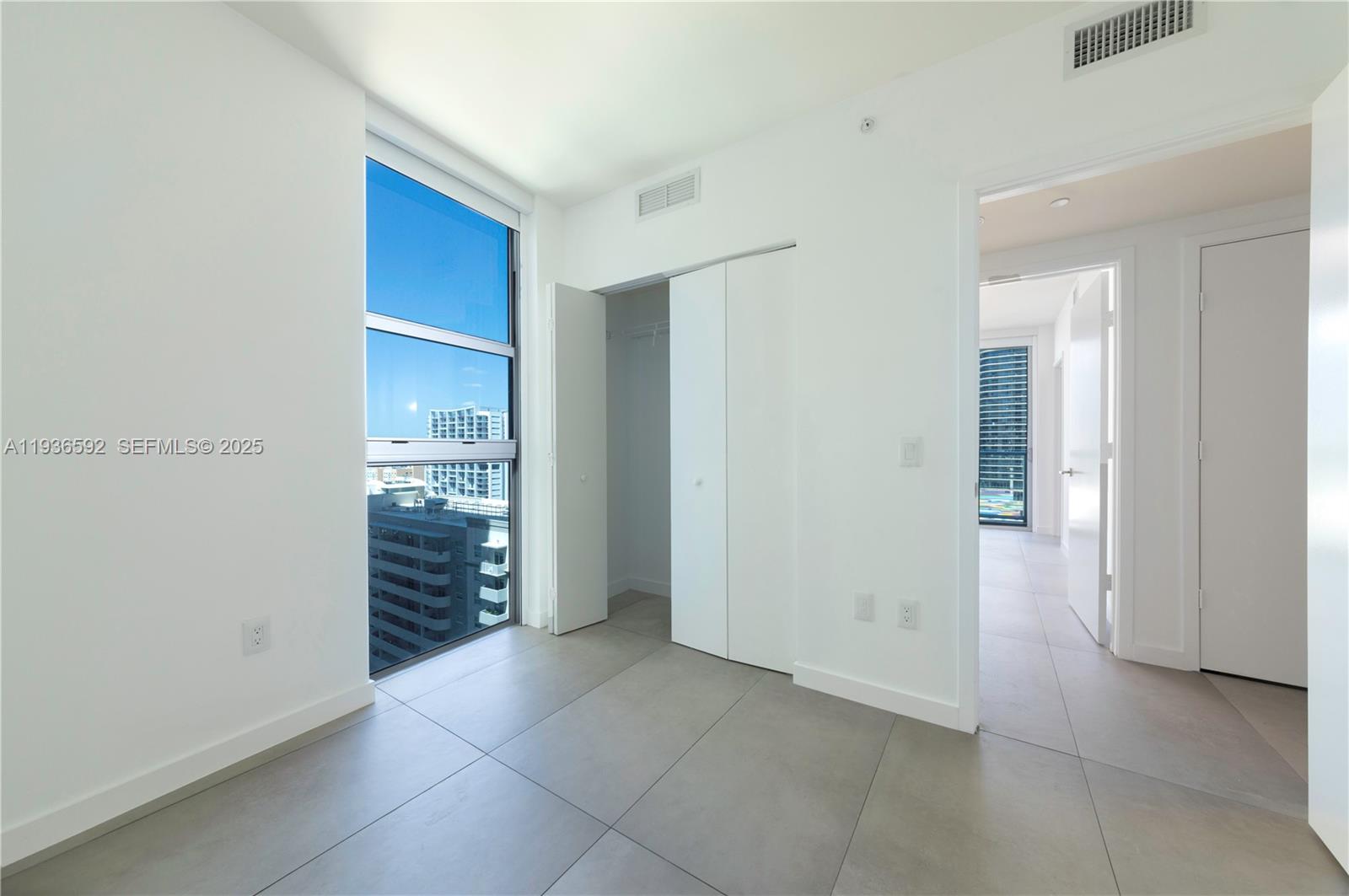 1100 S Miami Avenue 1707 Property Photo 23
