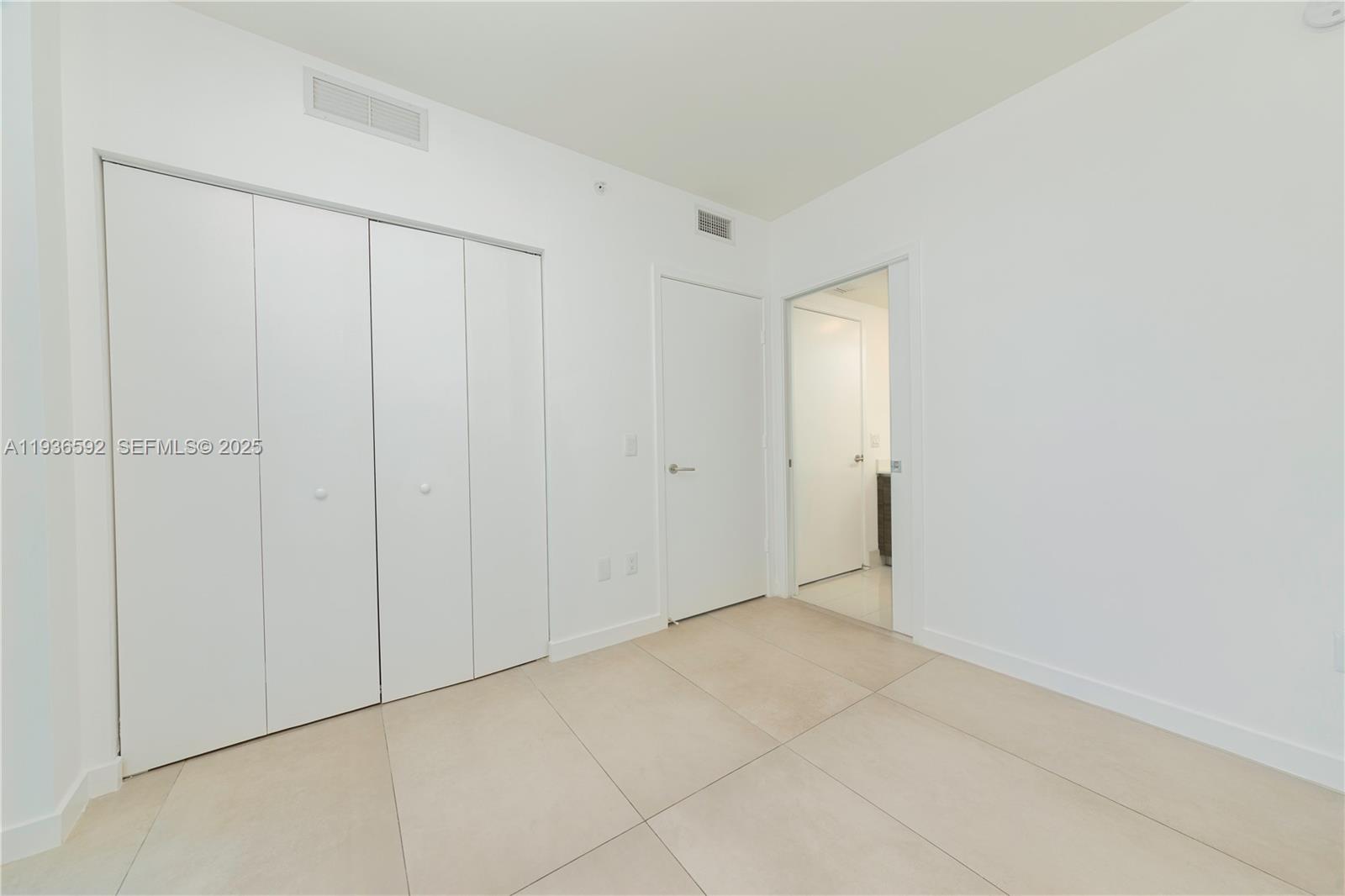 1100 S Miami Avenue 1707 Property Photo 24