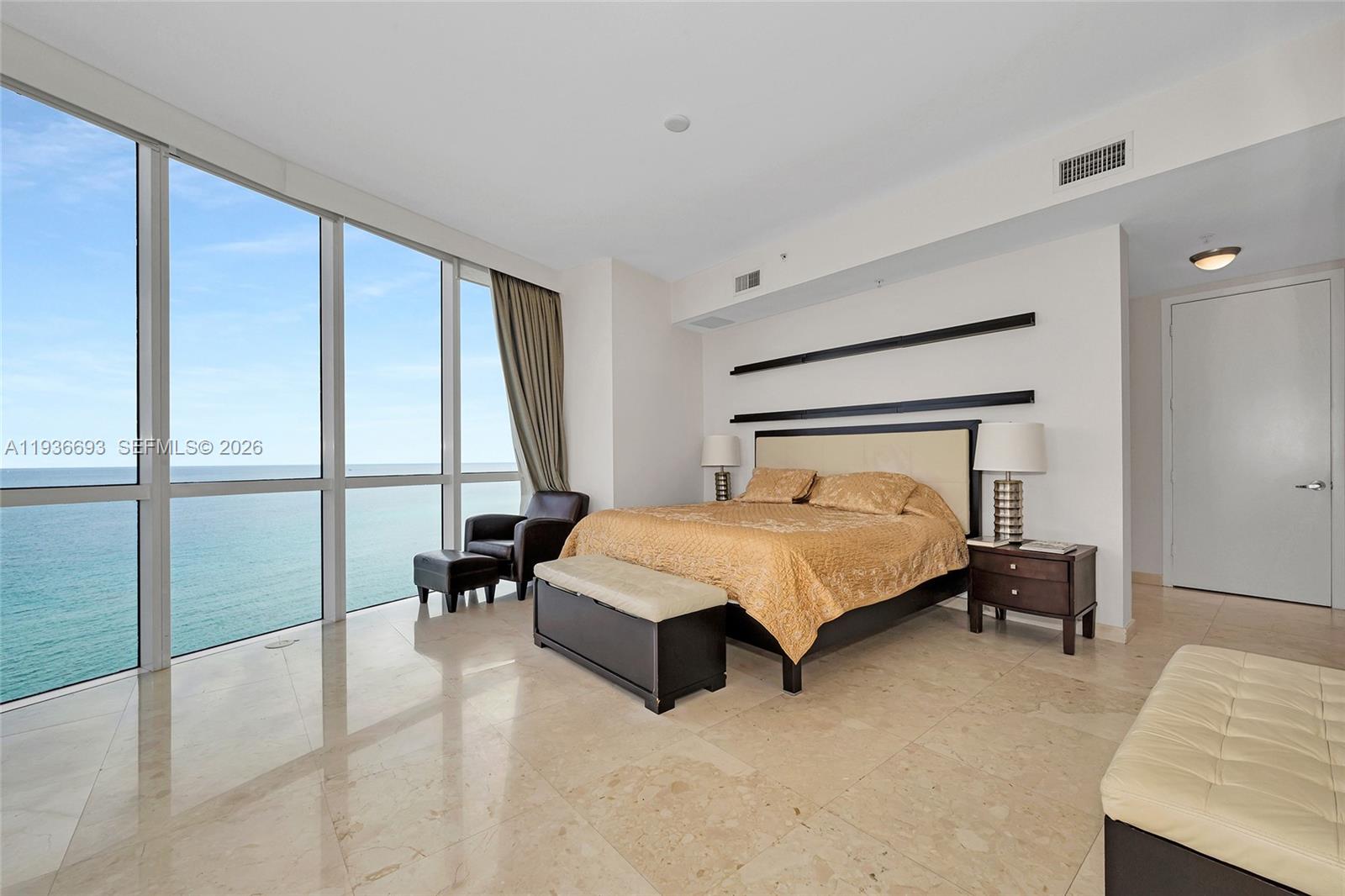 18101 Collins Avenue 1609 Property Photo 4