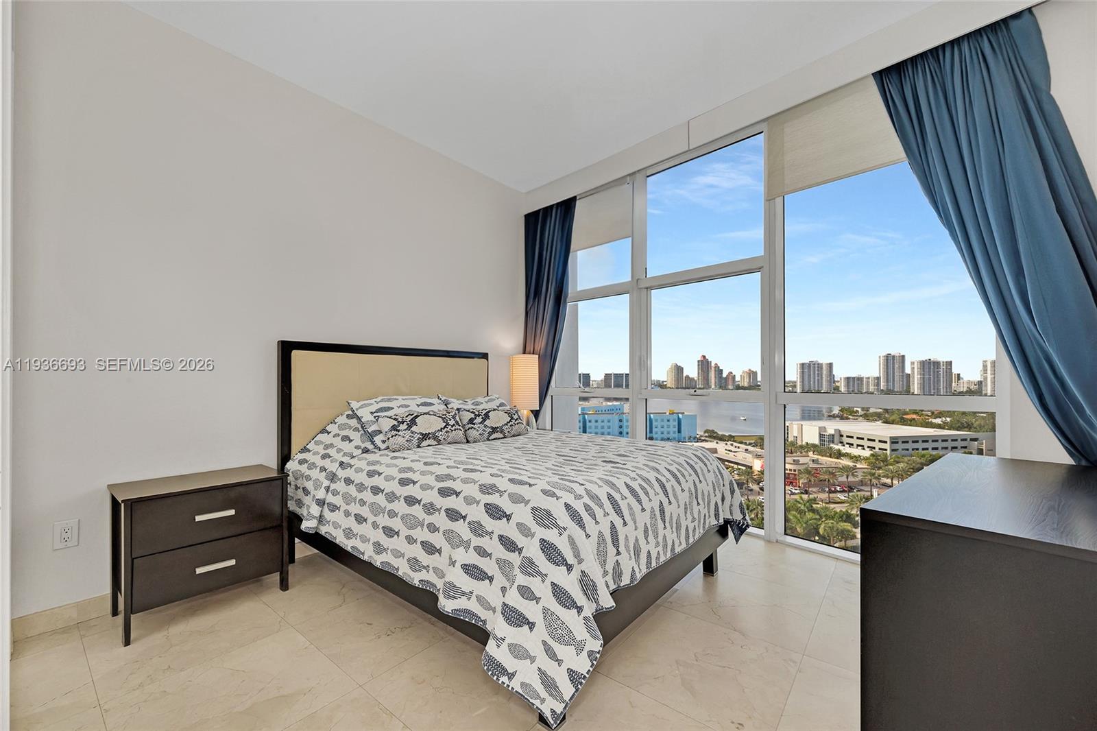 18101 Collins Avenue 1609 Property Photo 12