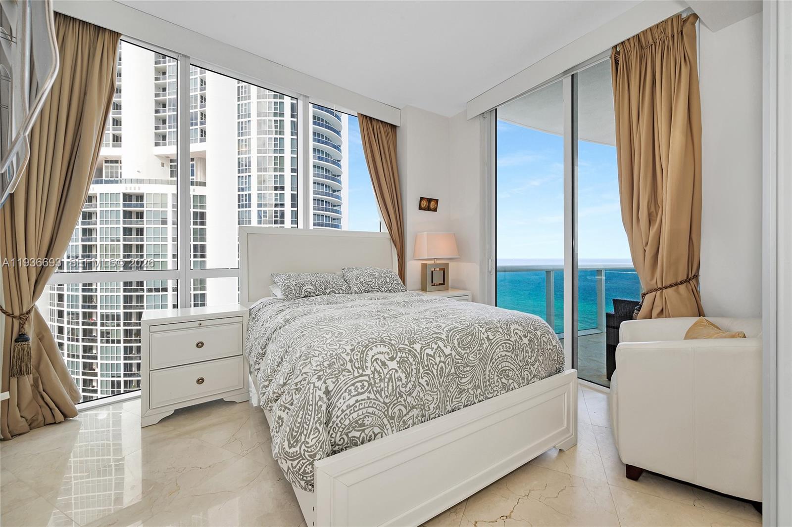 18101 Collins Avenue 1609 Property Photo 17
