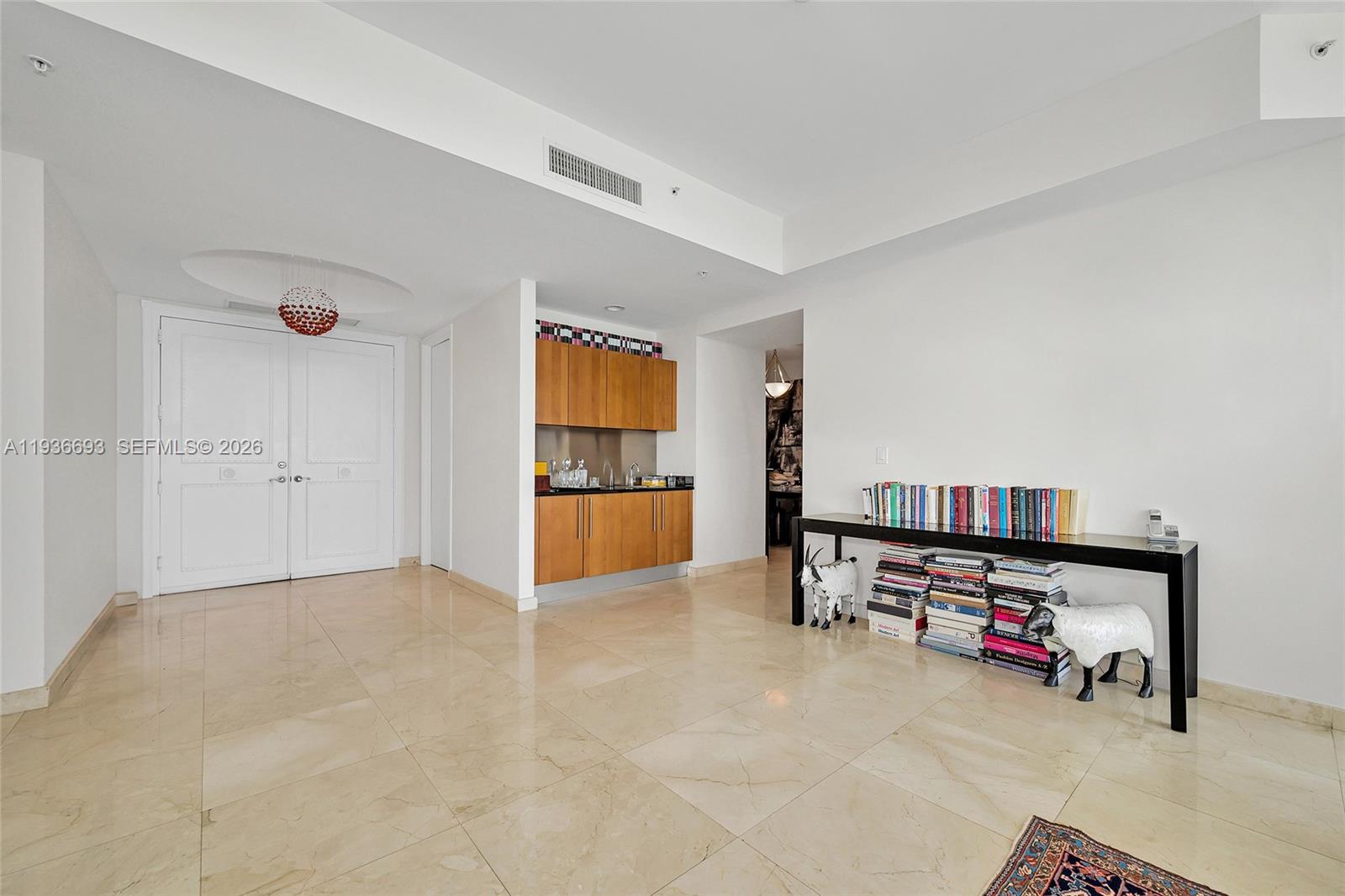 18101 Collins Avenue 1609 Property Photo 25