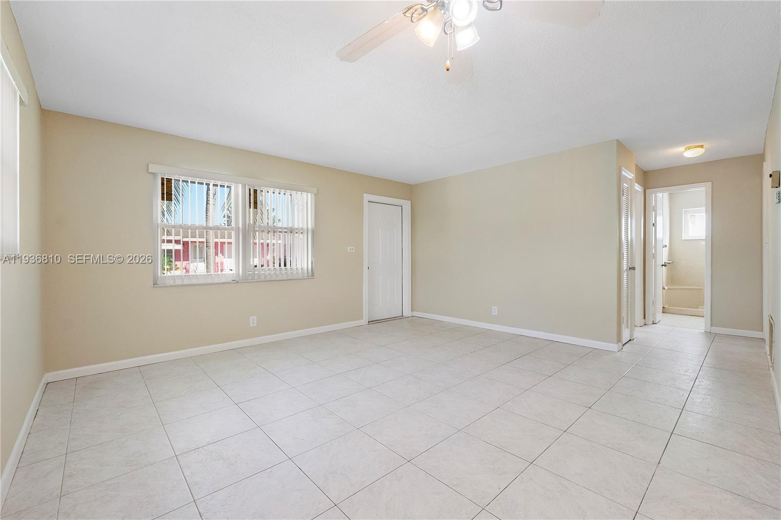 5010 Nw 51st Street Property Photo 7