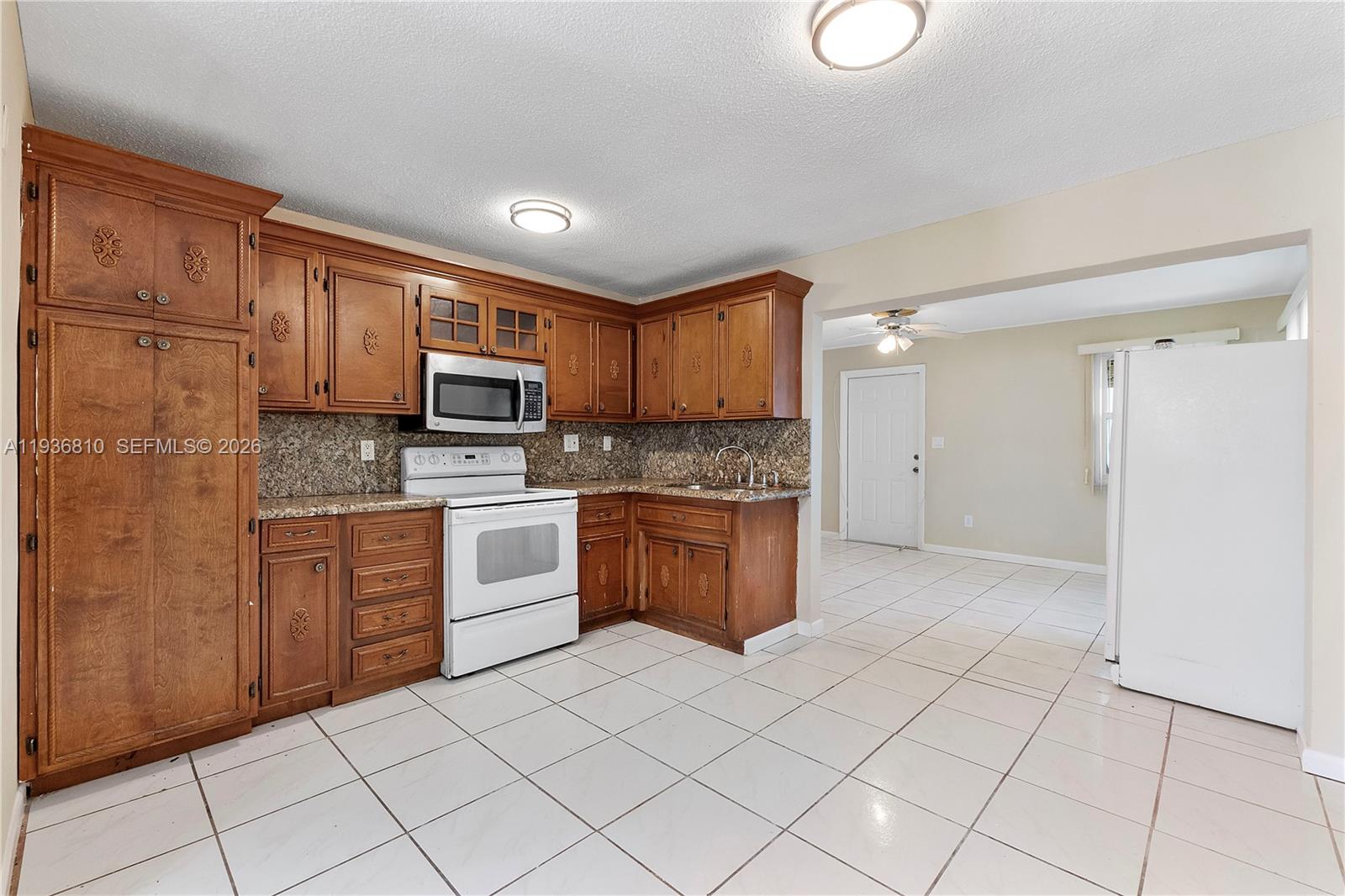 5010 Nw 51st Street Property Photo 11