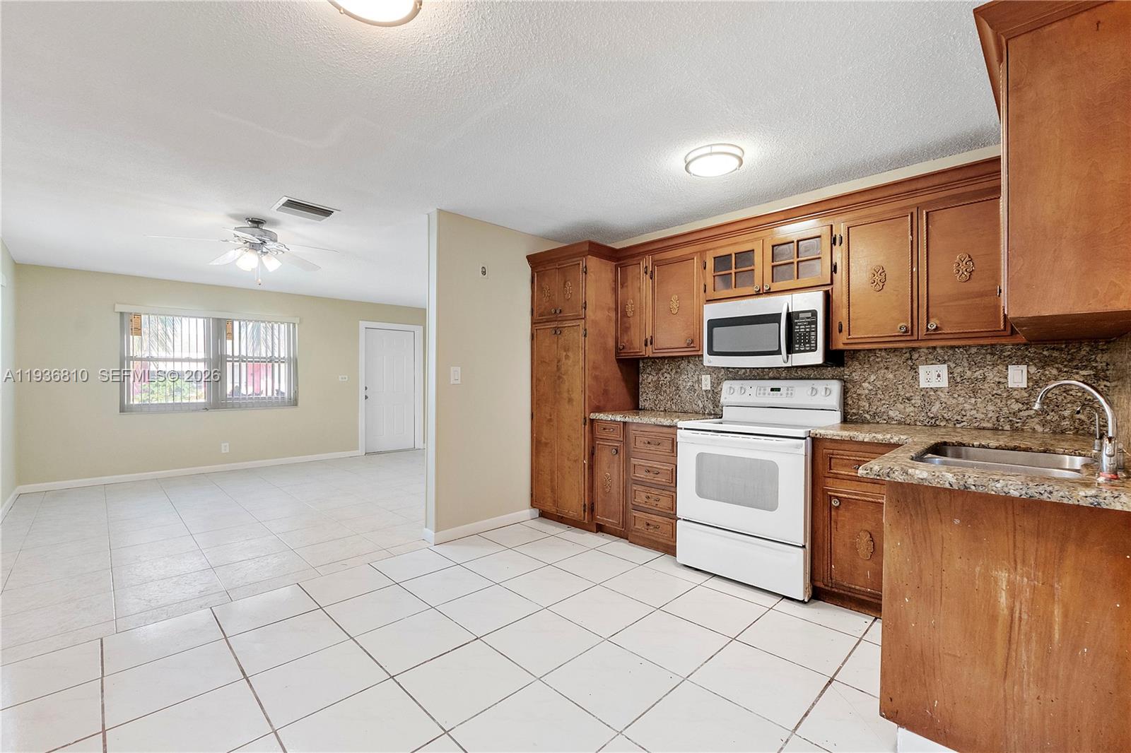 5010 Nw 51st Street Property Photo 13