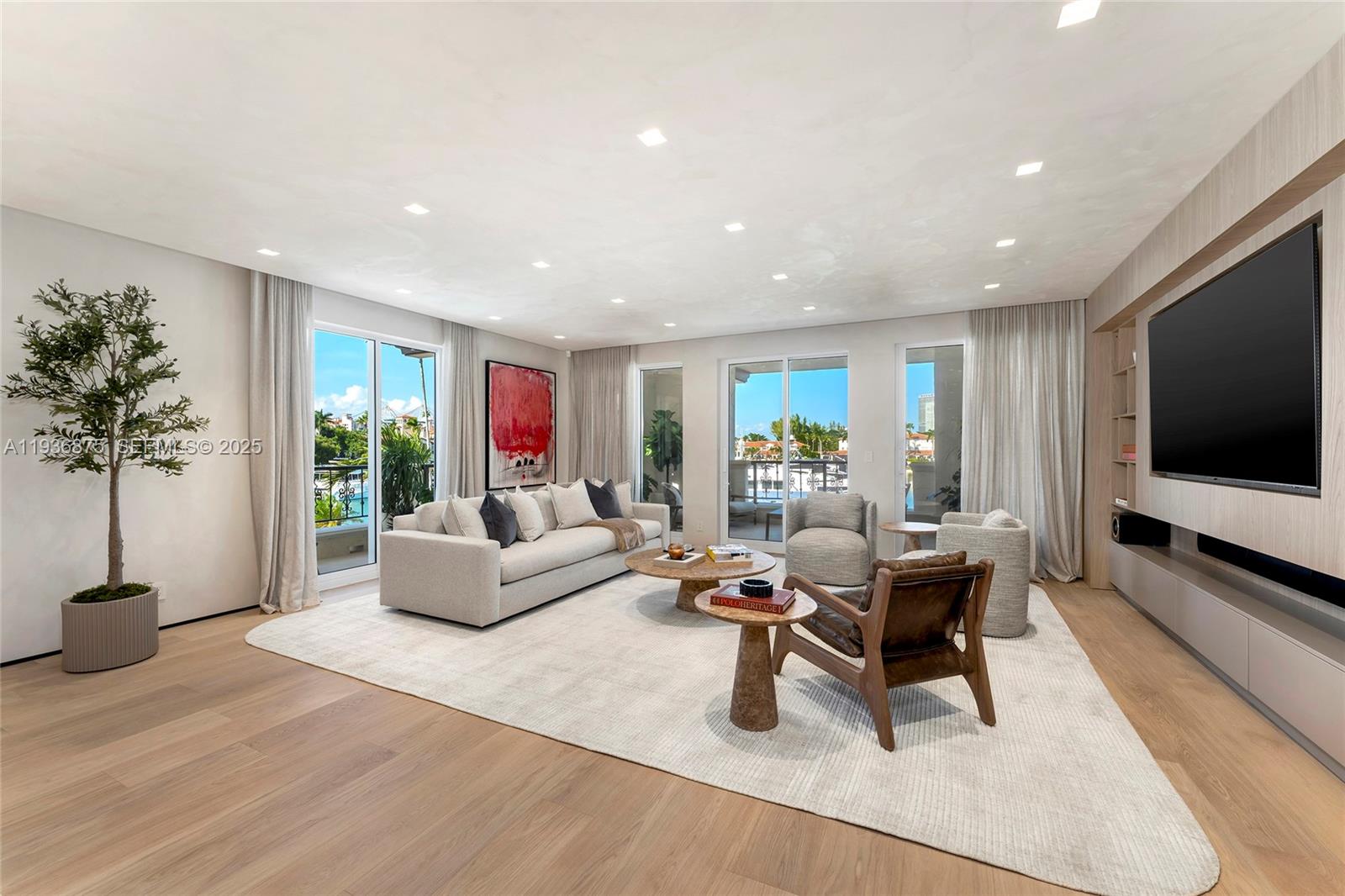 2521 Fisher Island Drive 6201 Property Photo 3