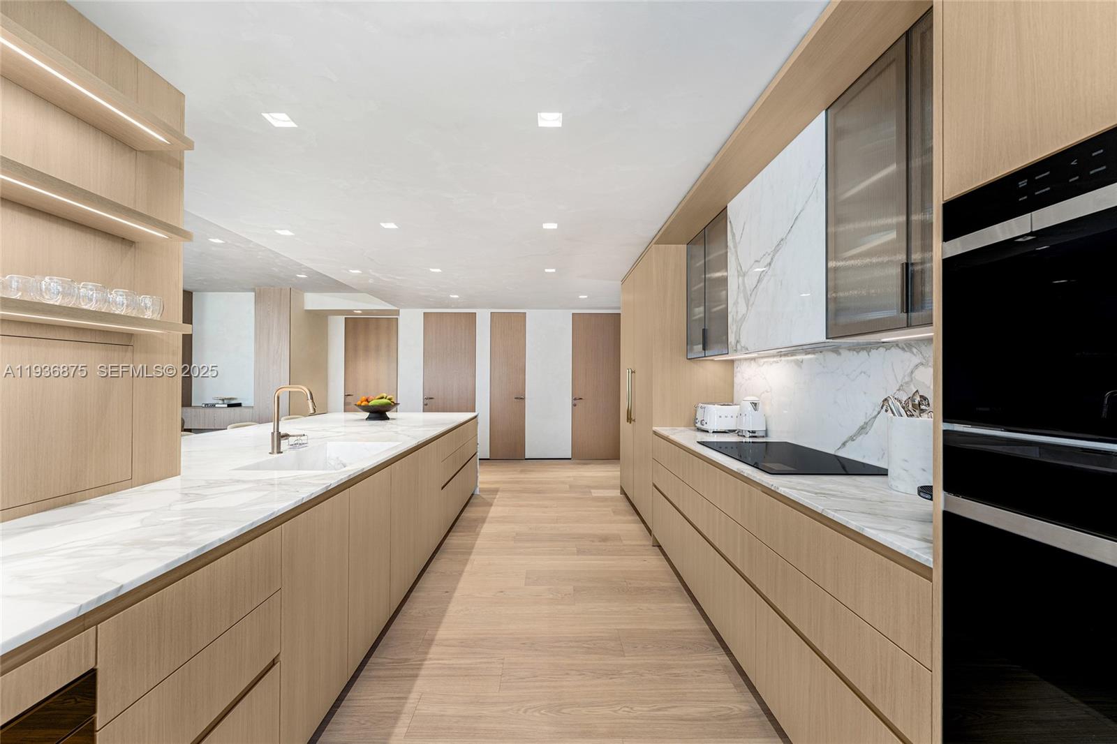 2521 Fisher Island Drive 6201 Property Photo 15