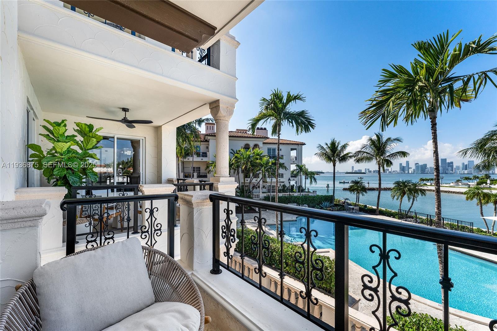 2521 Fisher Island Drive 6201 Property Photo 18