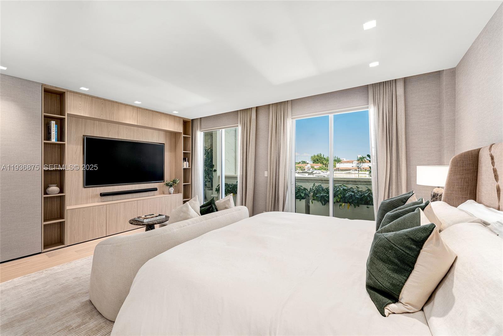 2521 Fisher Island Drive 6201 Property Photo 24