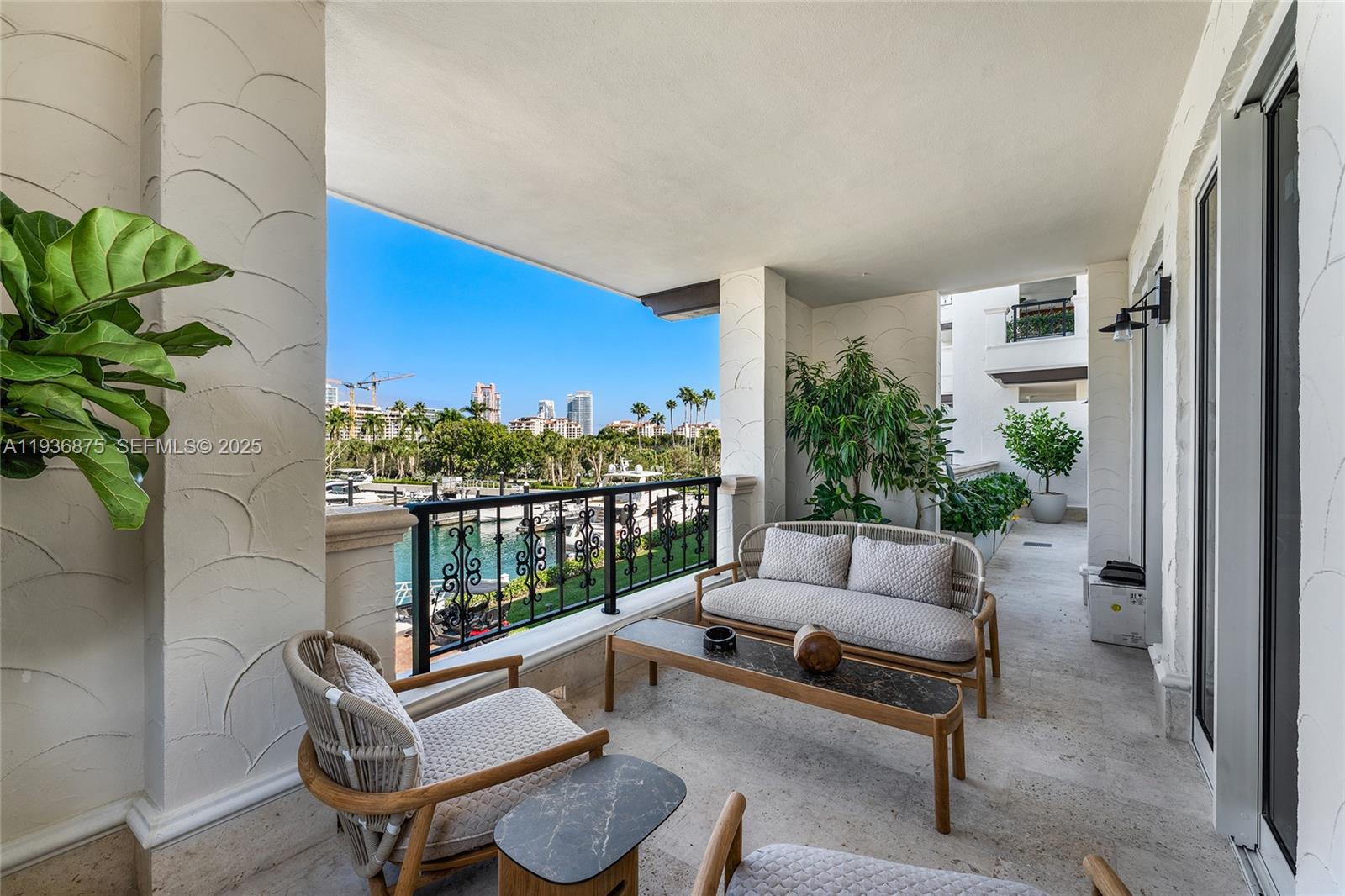 2521 Fisher Island Drive 6201 Property Photo 26