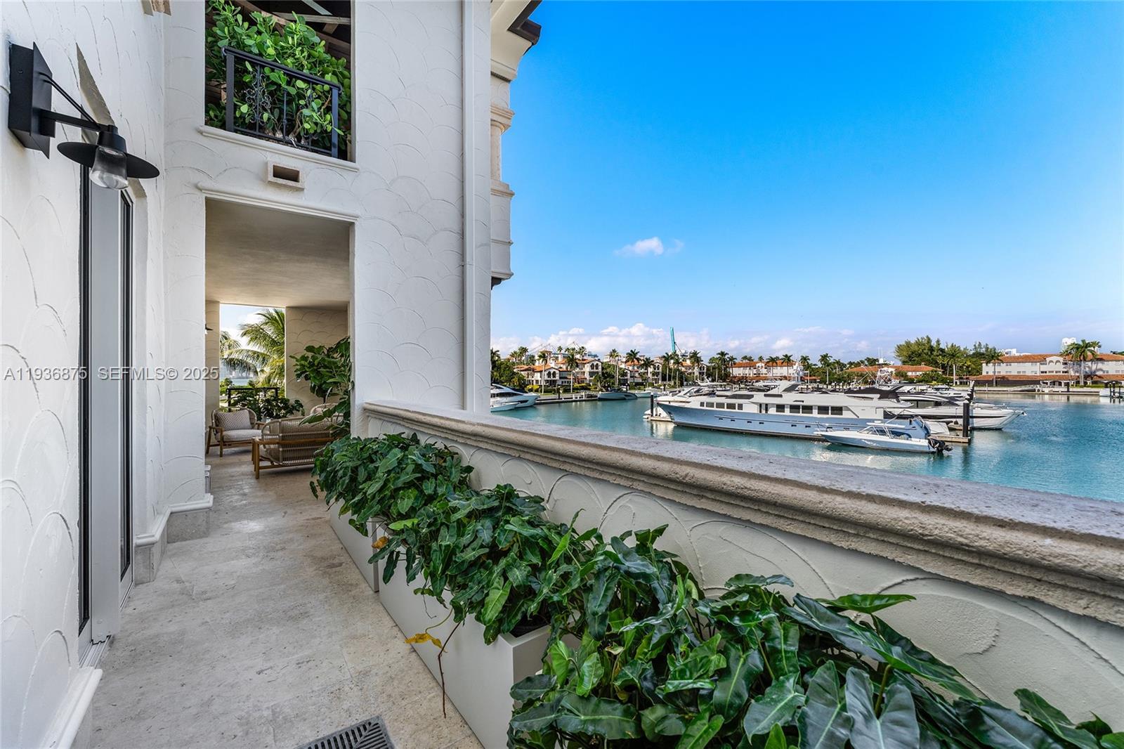 2521 Fisher Island Drive 6201 Property Photo 27