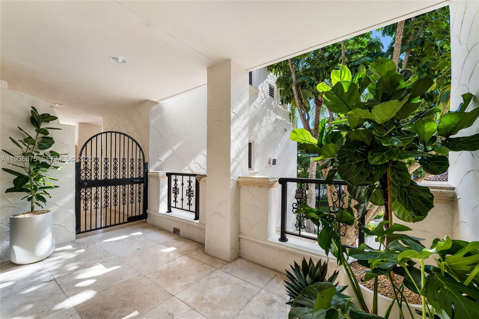 2521 Fisher Island Drive 6201 Property Photo 41
