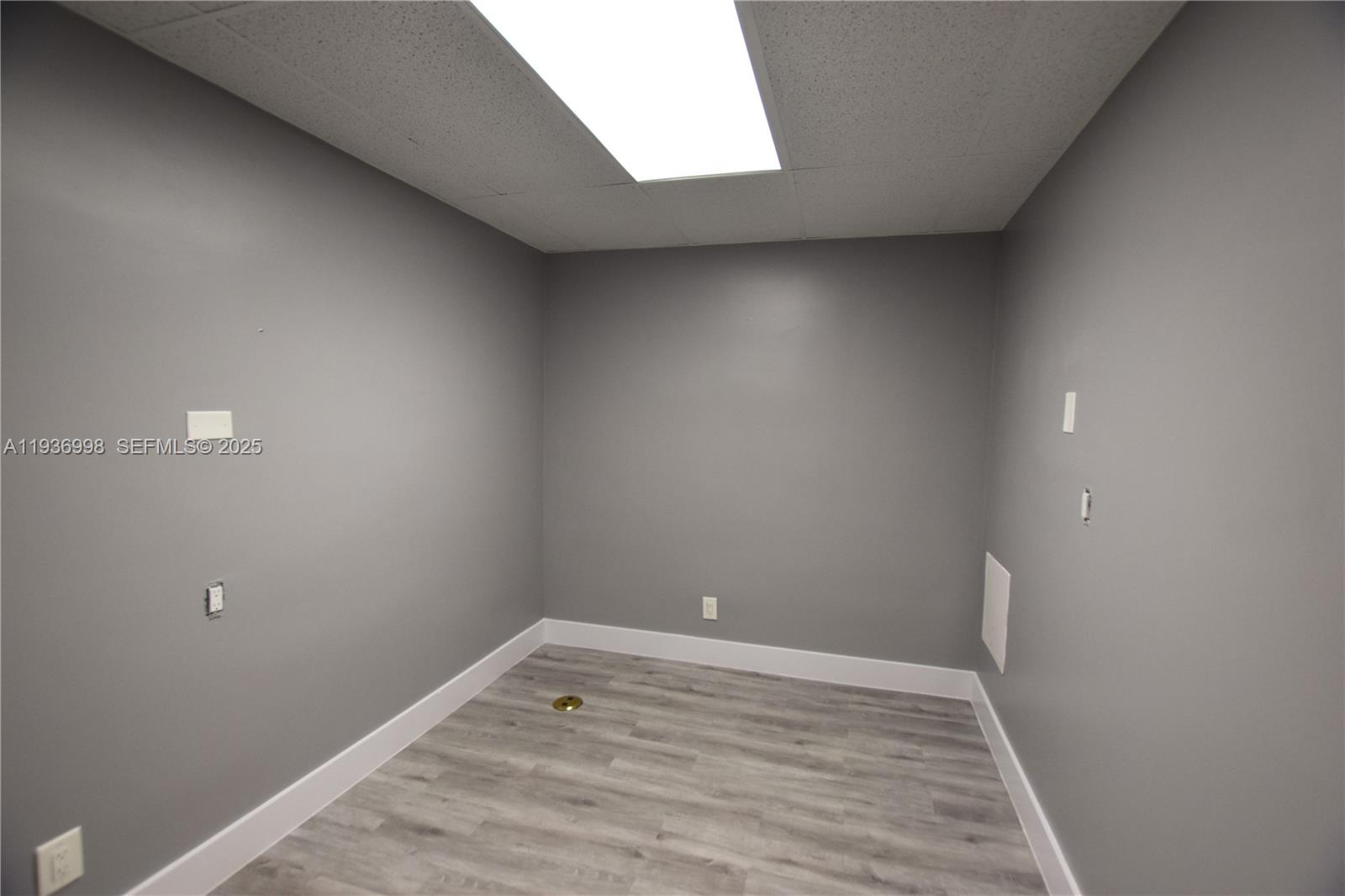 3911 Hollywood Boulevard 106 Property Photo 7