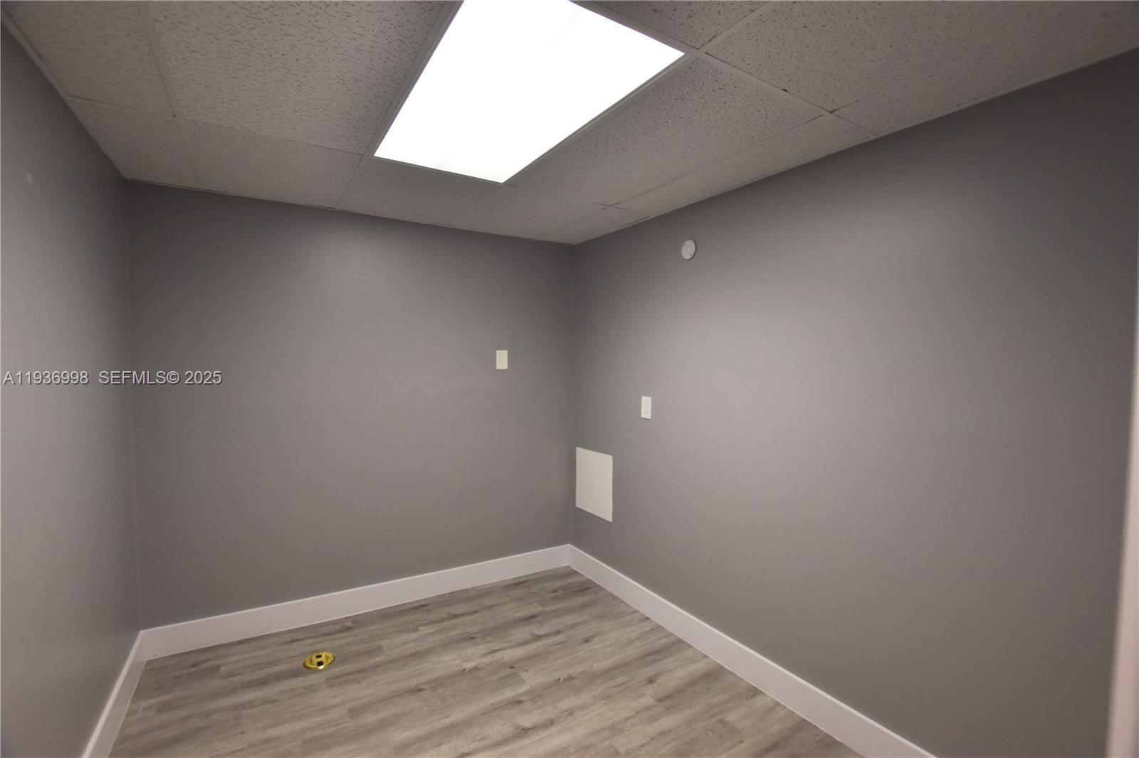 3911 Hollywood Boulevard 106 Property Photo 11