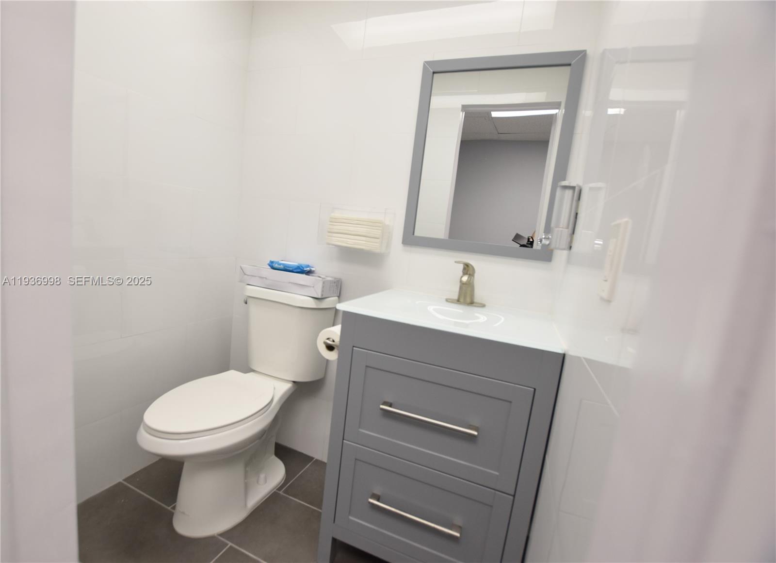 3911 Hollywood Boulevard 106 Property Photo 15