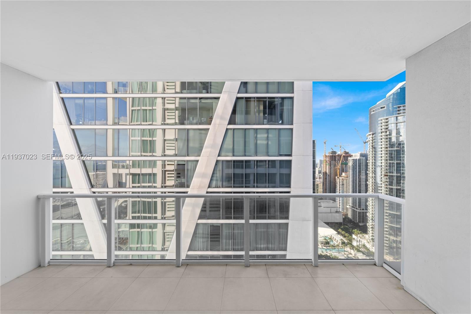 1040 Biscayne Boulevard 4108 Property Photo 2