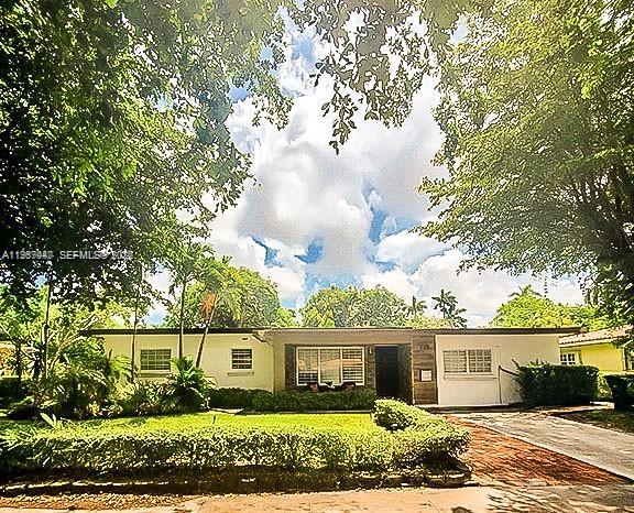 A11937047 Property Photo 1
