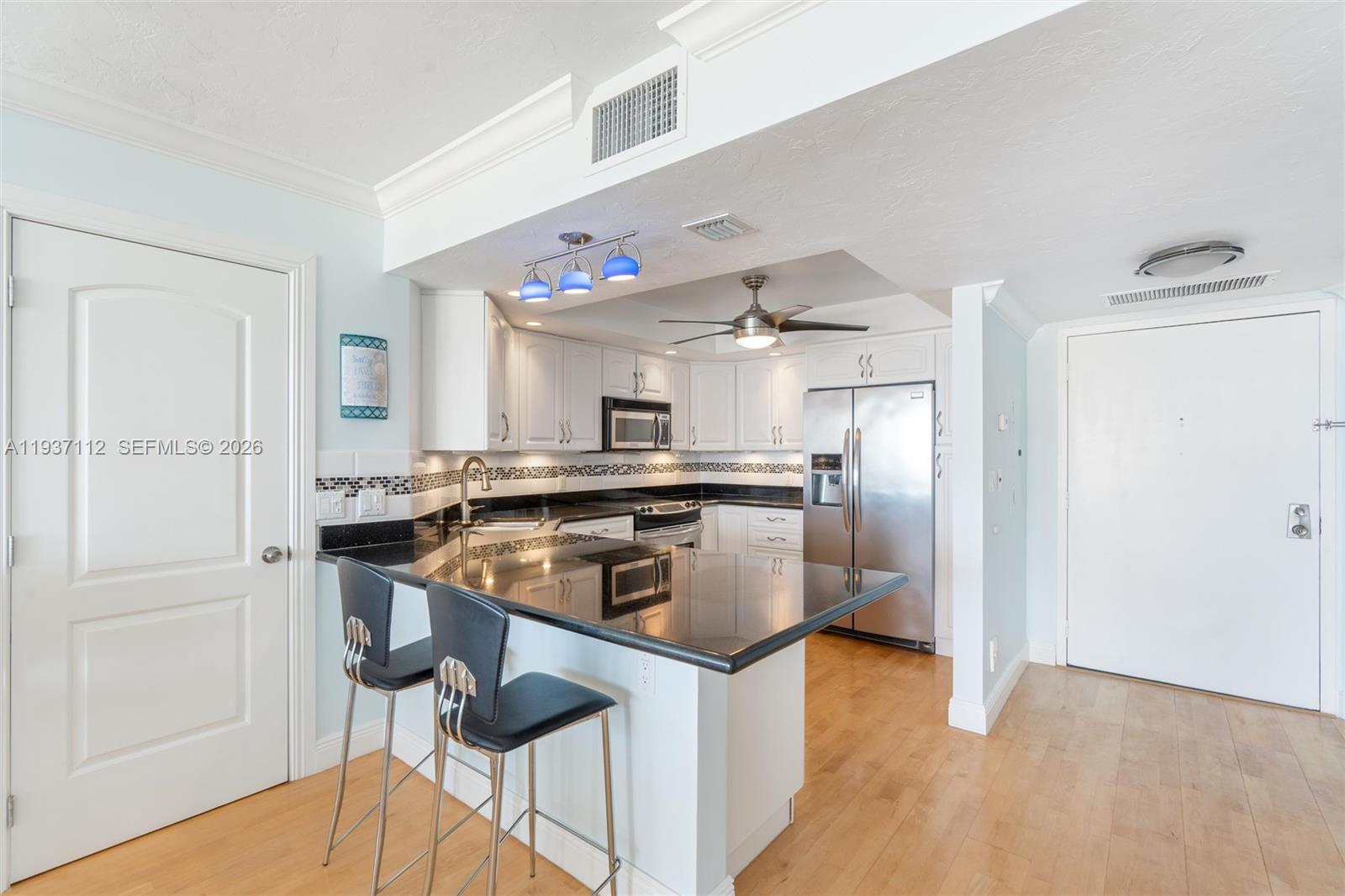 2200 S Ocean Lane 2903 Property Photo 17