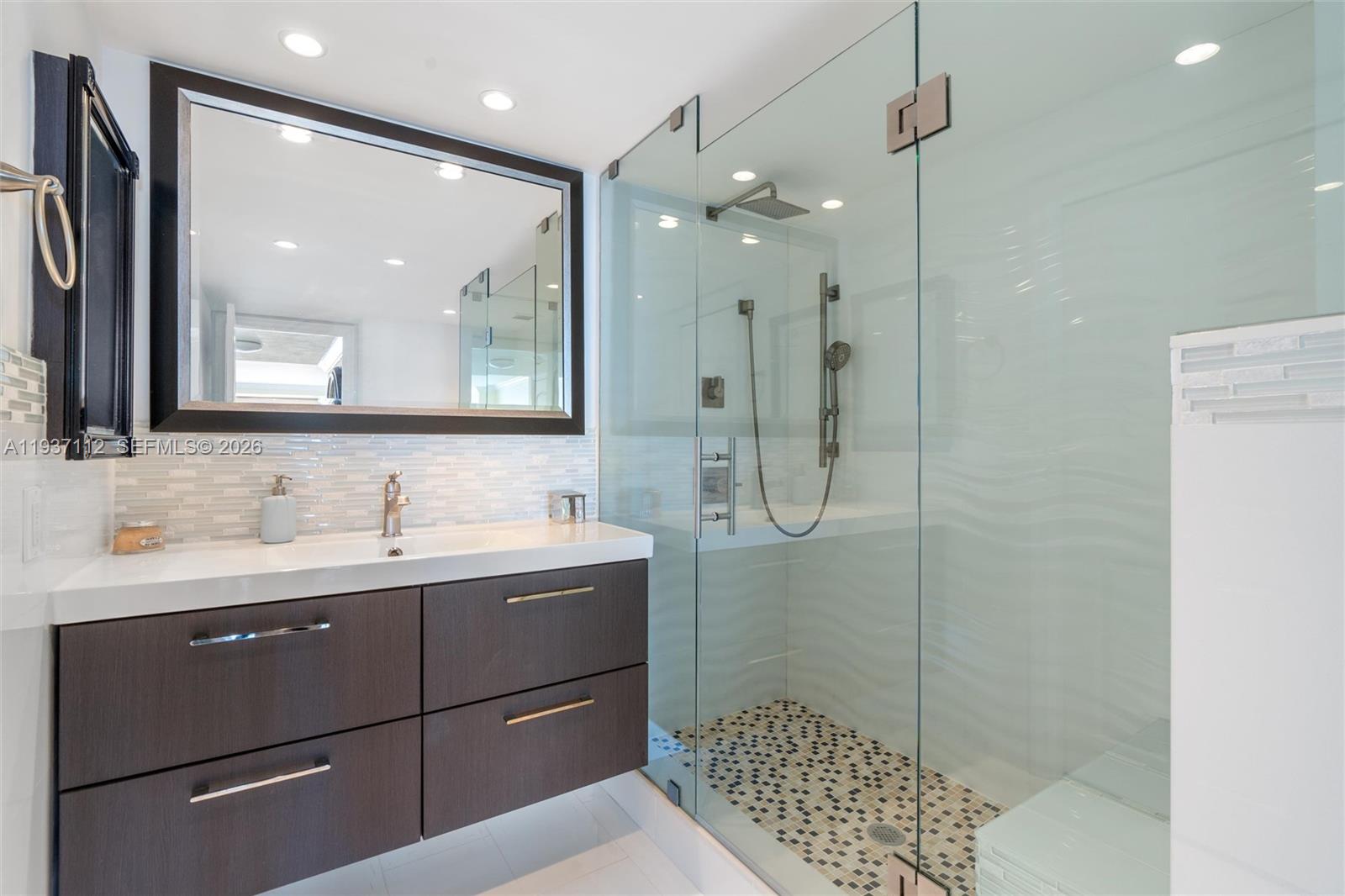 2200 S Ocean Lane 2903 Property Photo 24