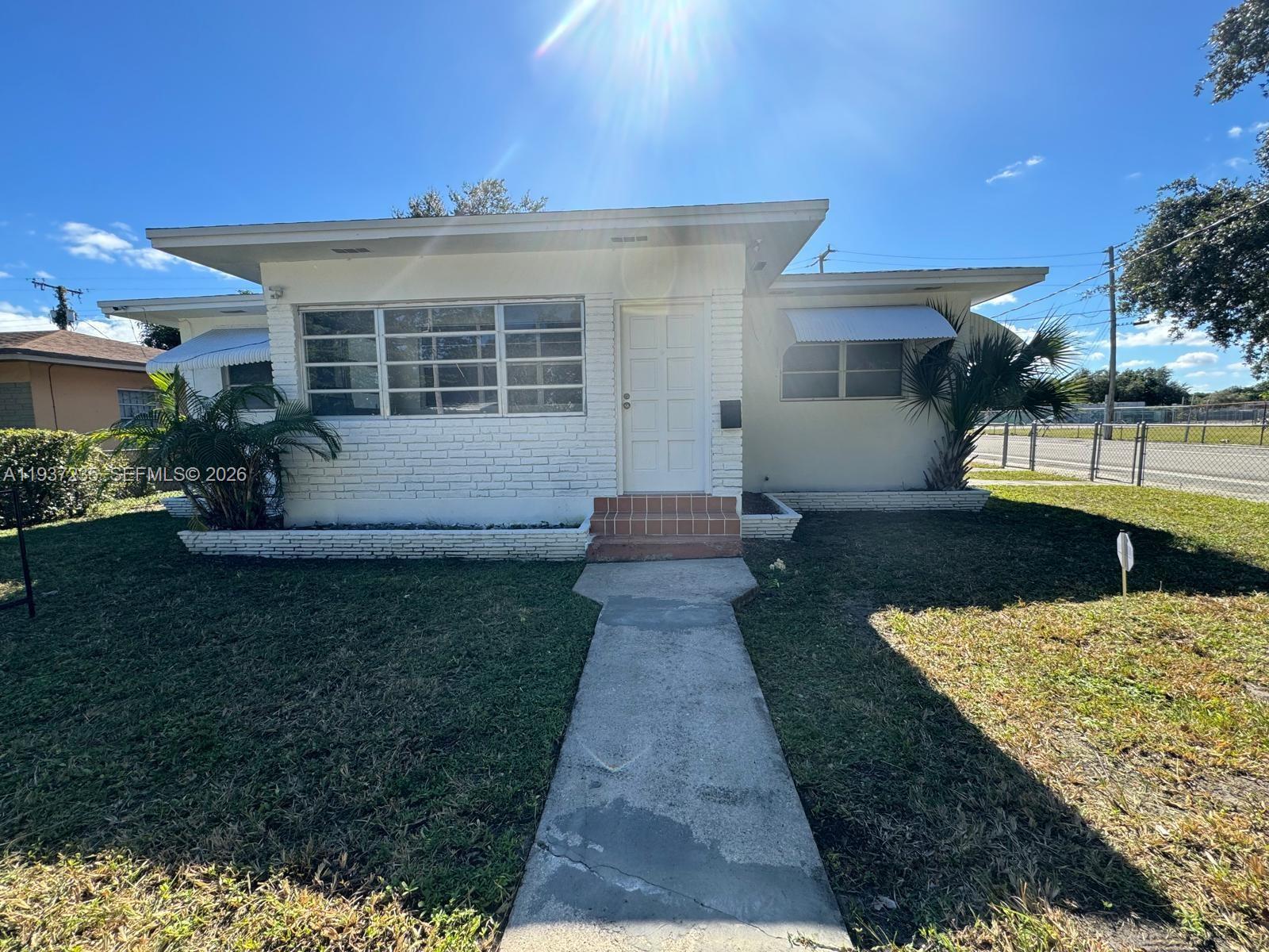 A11937235 Property Photo 4