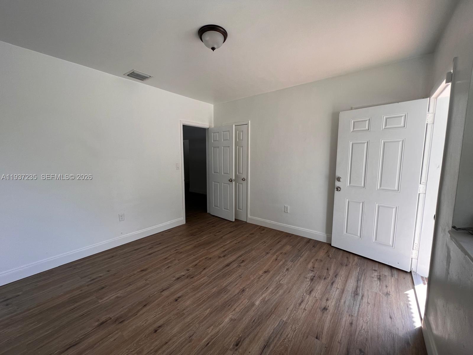 A11937235 Property Photo 18