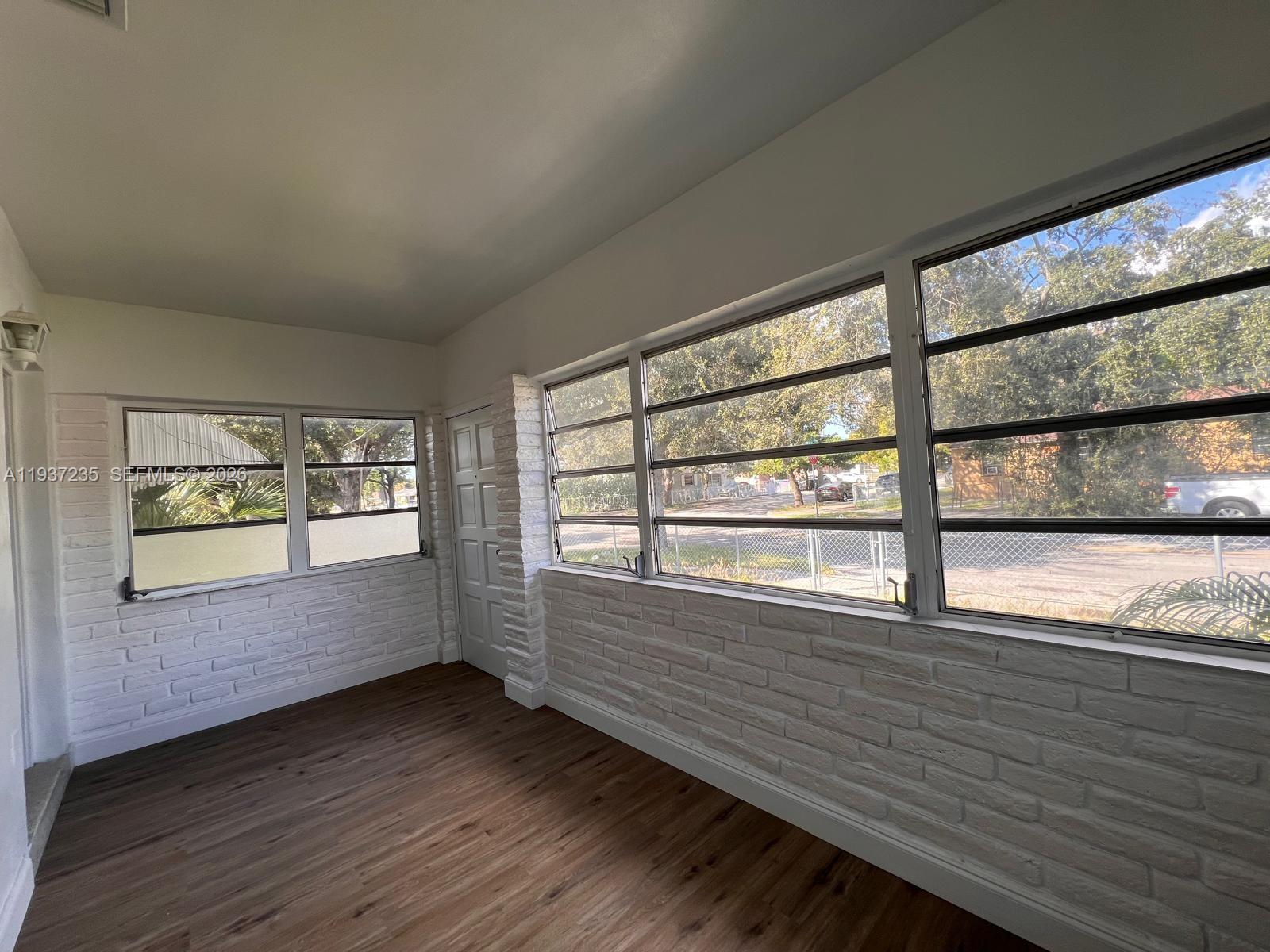 A11937235 Property Photo 25