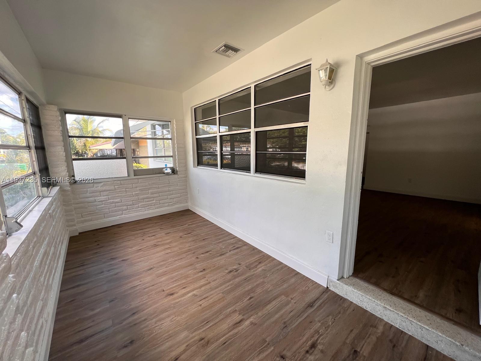 A11937235 Property Photo 41