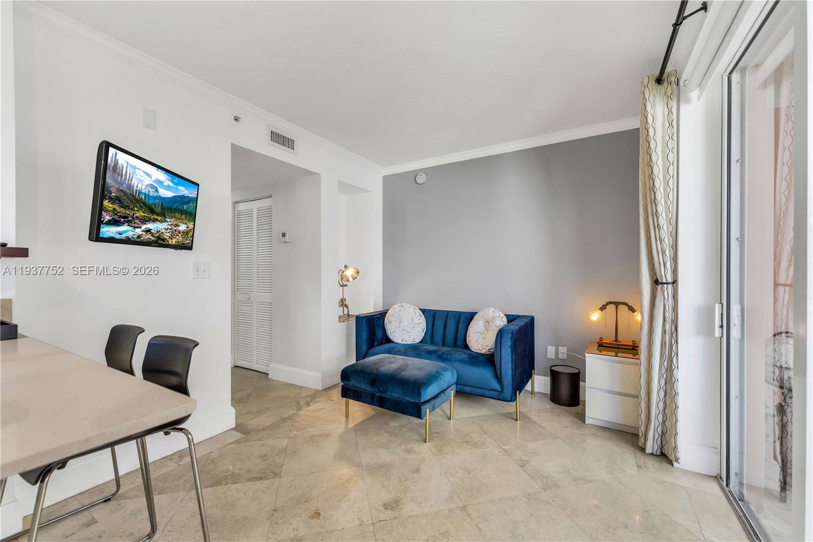 2951 S Bayshore Drive 717 Property Photo 6
