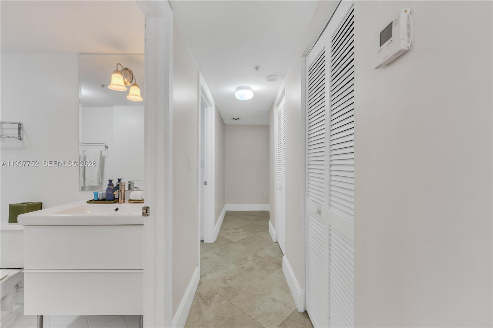 2951 S Bayshore Drive 717 Property Photo 9